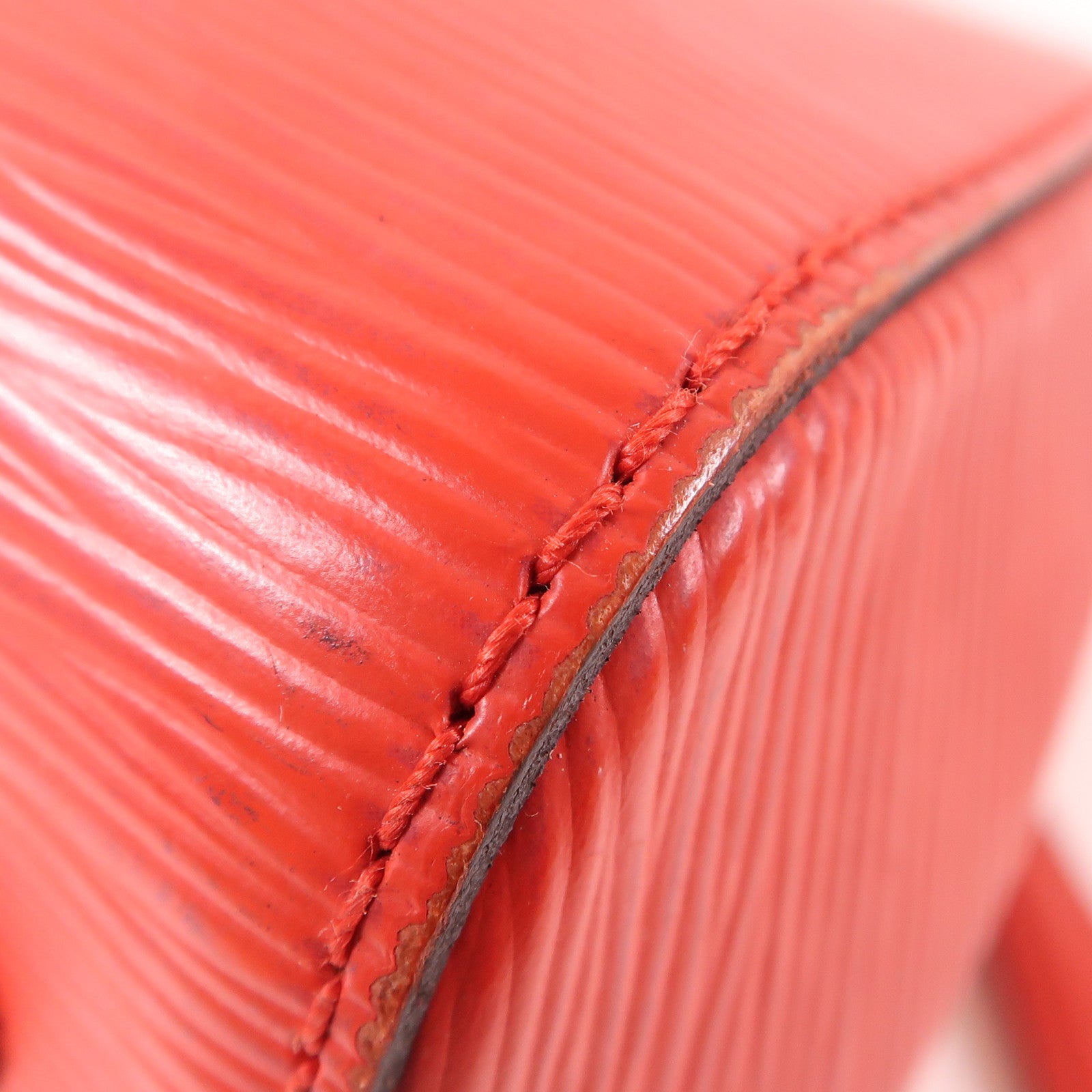 LOUIS VUITTON Epi Soufflot MM銀扣手挽肩背兩用袋