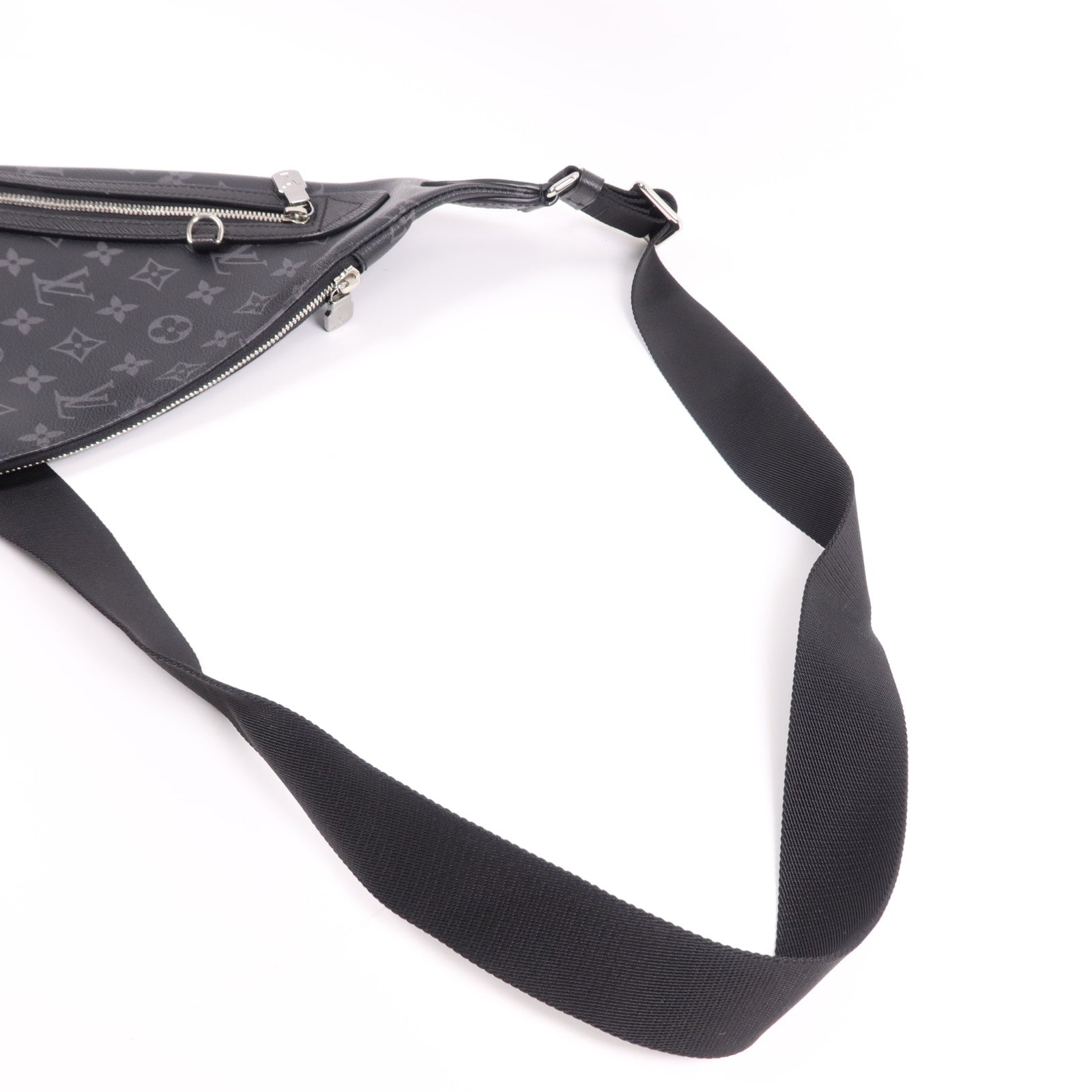 LOUIS VUITTON Taigarama Duo Slingbag銀扣肩背袋