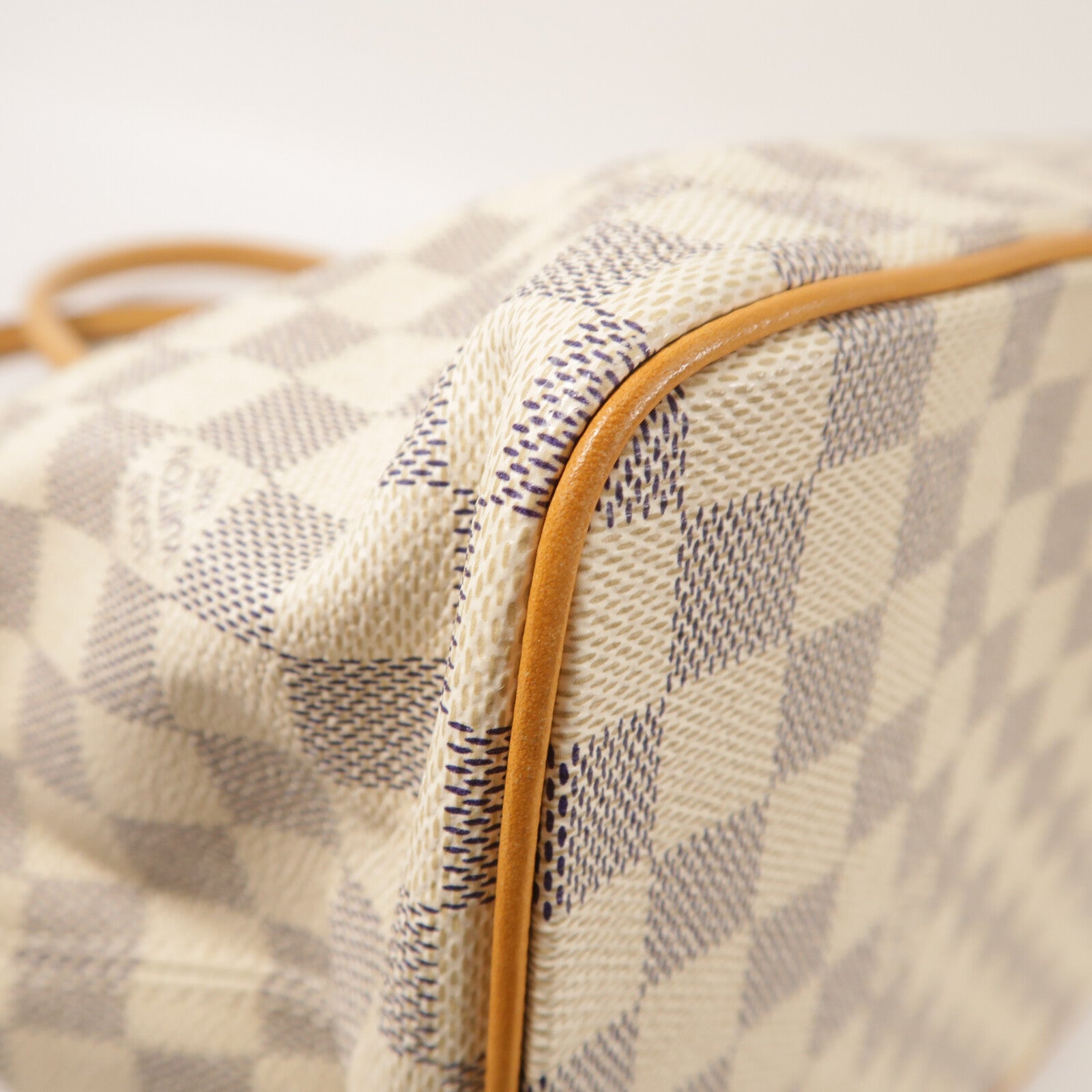 LOUIS VUITTON Damier Azur Saleya MM金扣肩背袋