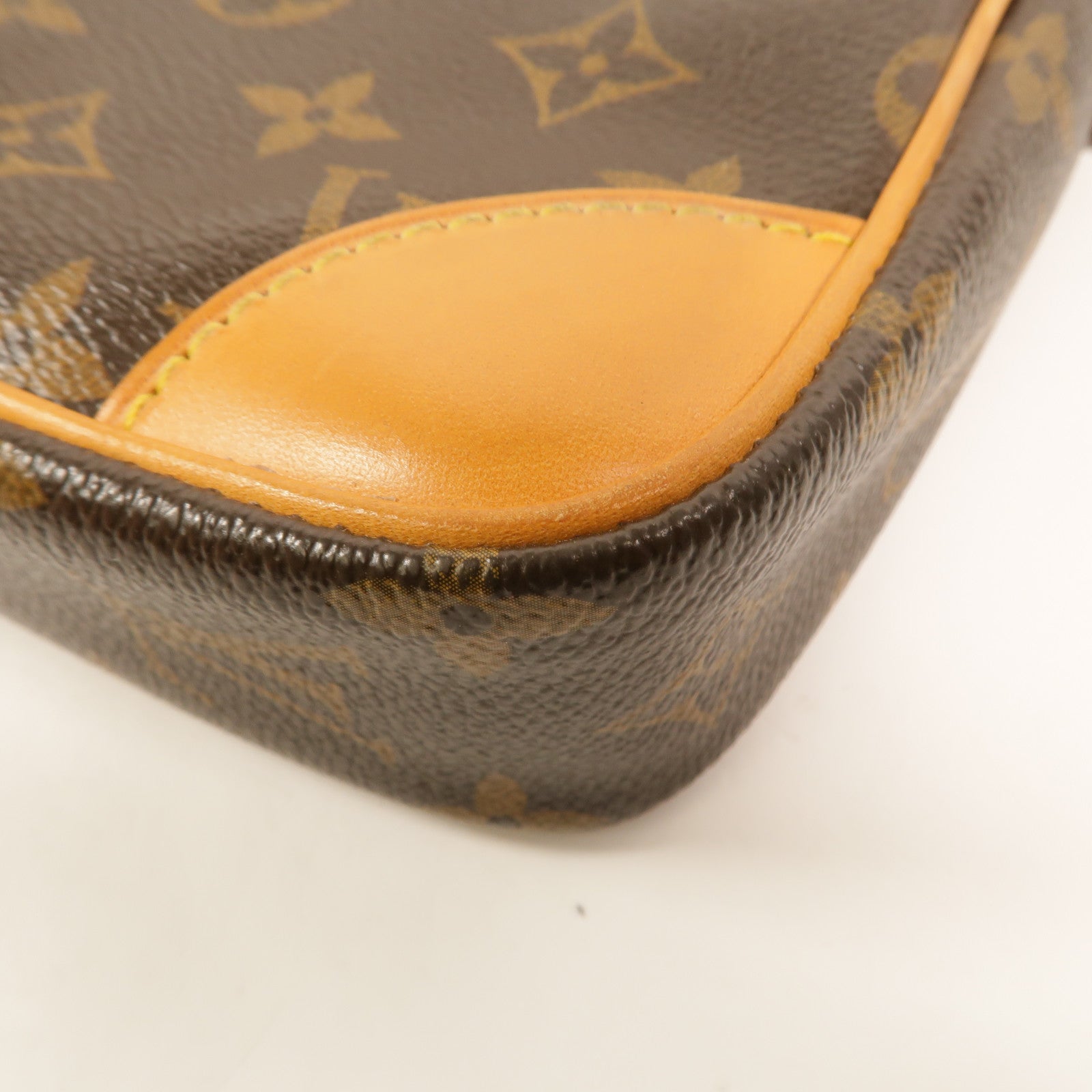 LOUIS VUITTON Monogram Danube肩背袋