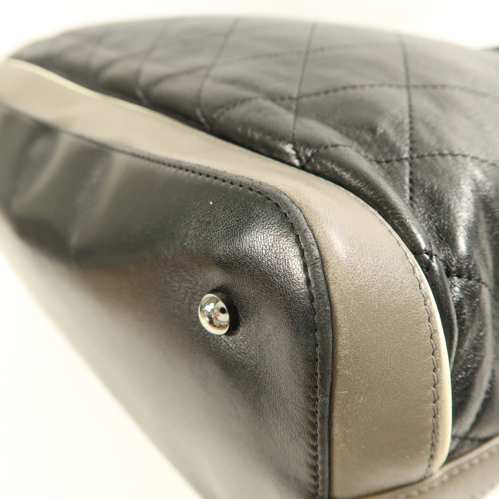 CHANEL 牛皮皮革Handbag銀扣手挽袋