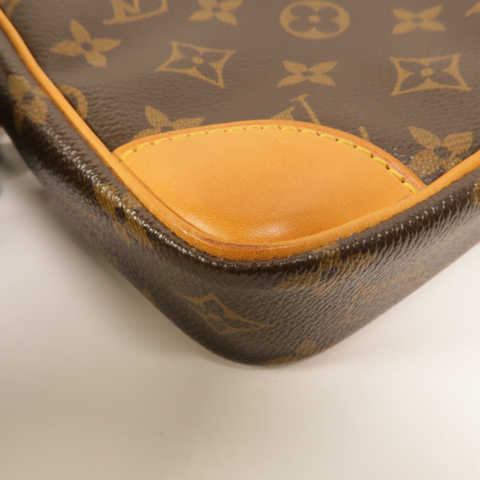 LOUIS VUITTON Monogram Danube肩背袋