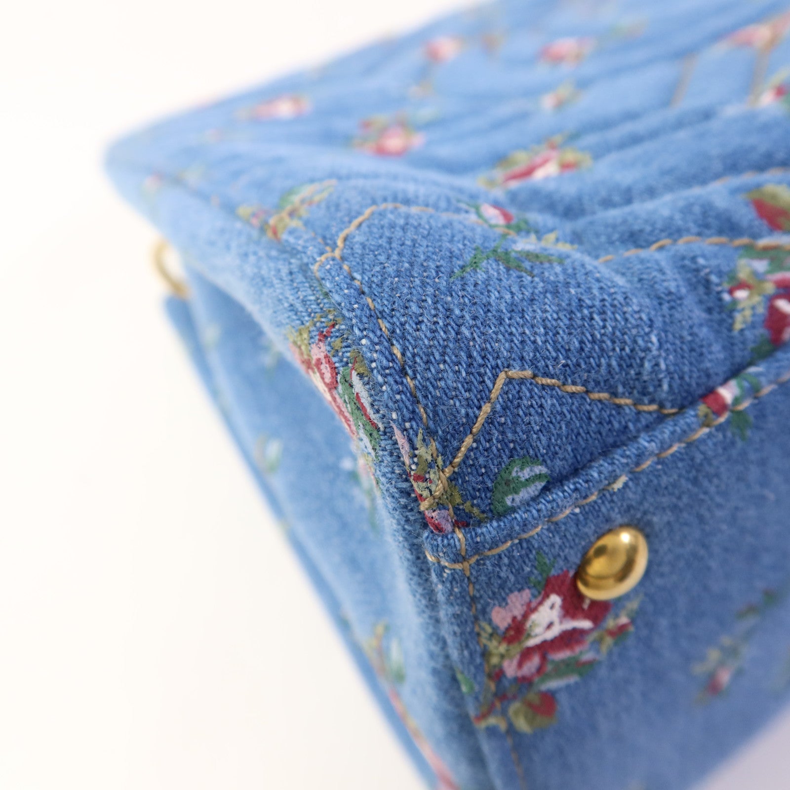 GUCCI 牛仔布Marmont Matelasse金扣手挽肩背兩用袋