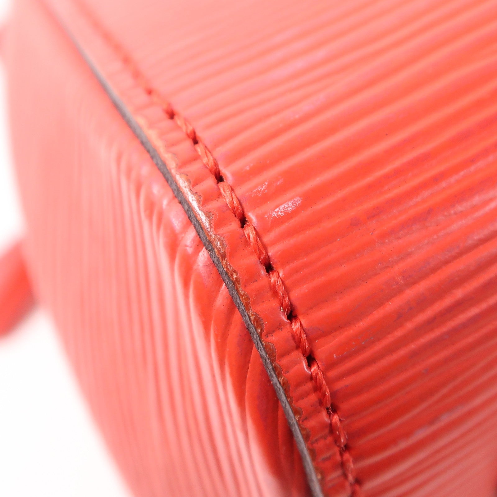 LOUIS VUITTON Epi Soufflot MM銀扣手挽肩背兩用袋