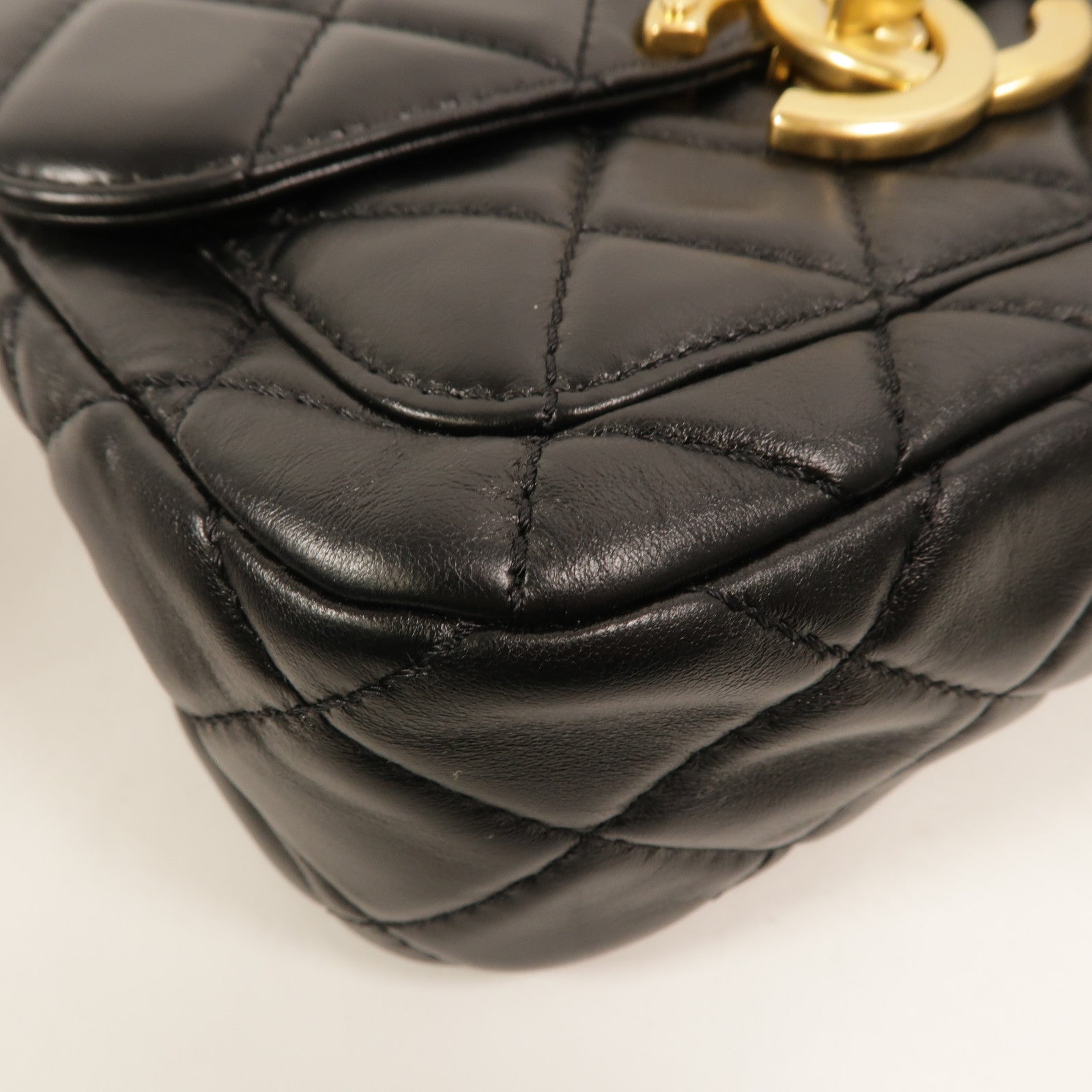 CHANEL 羊皮皮革Mini Flap Bag鏈帶肩背袋