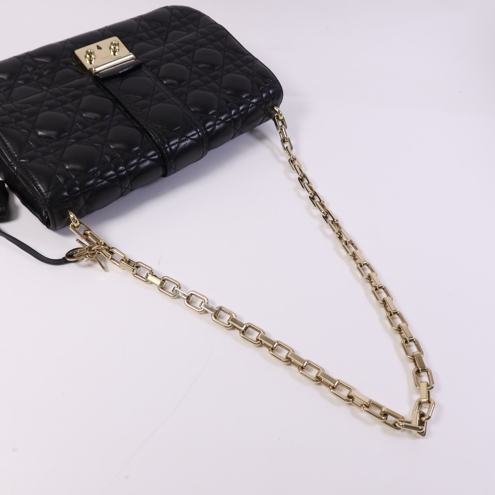 Dior 羊皮皮革Miss Dior金扣鏈帶肩背袋