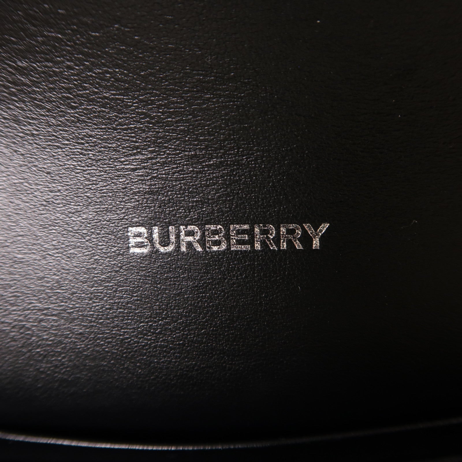BURBERRY 皮革Shoulder Bag銀扣肩背袋