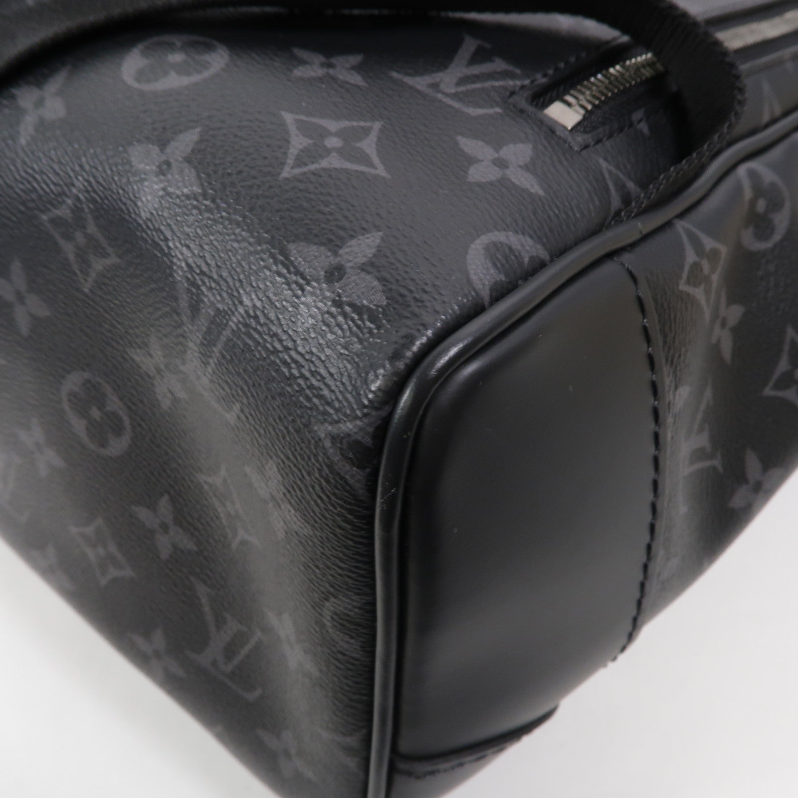 LOUIS VUITTON Monogram Eclipse Steamer背包
