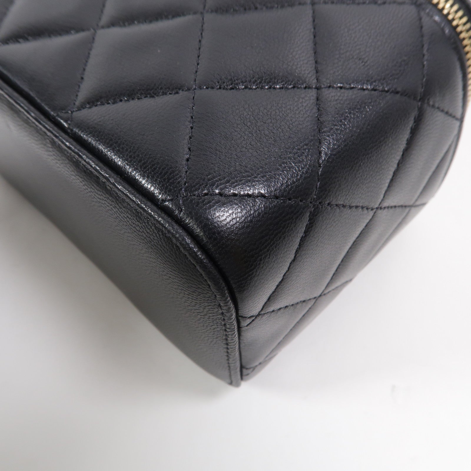 CHANEL 羊皮皮革Vanity Case鏈帶肩背袋