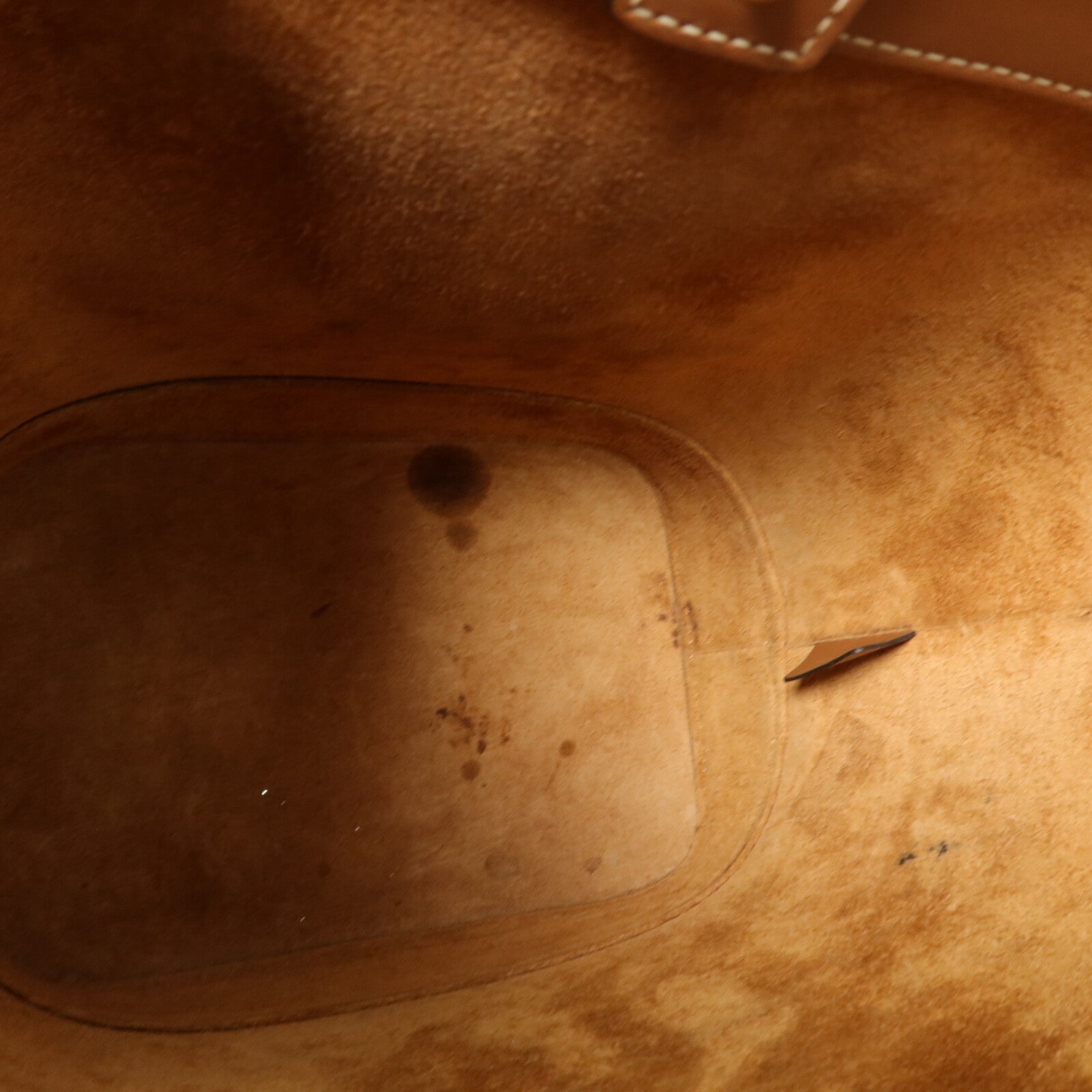 CELINE 牛皮皮革Cuir Triomphe Bucket Bag肩背袋