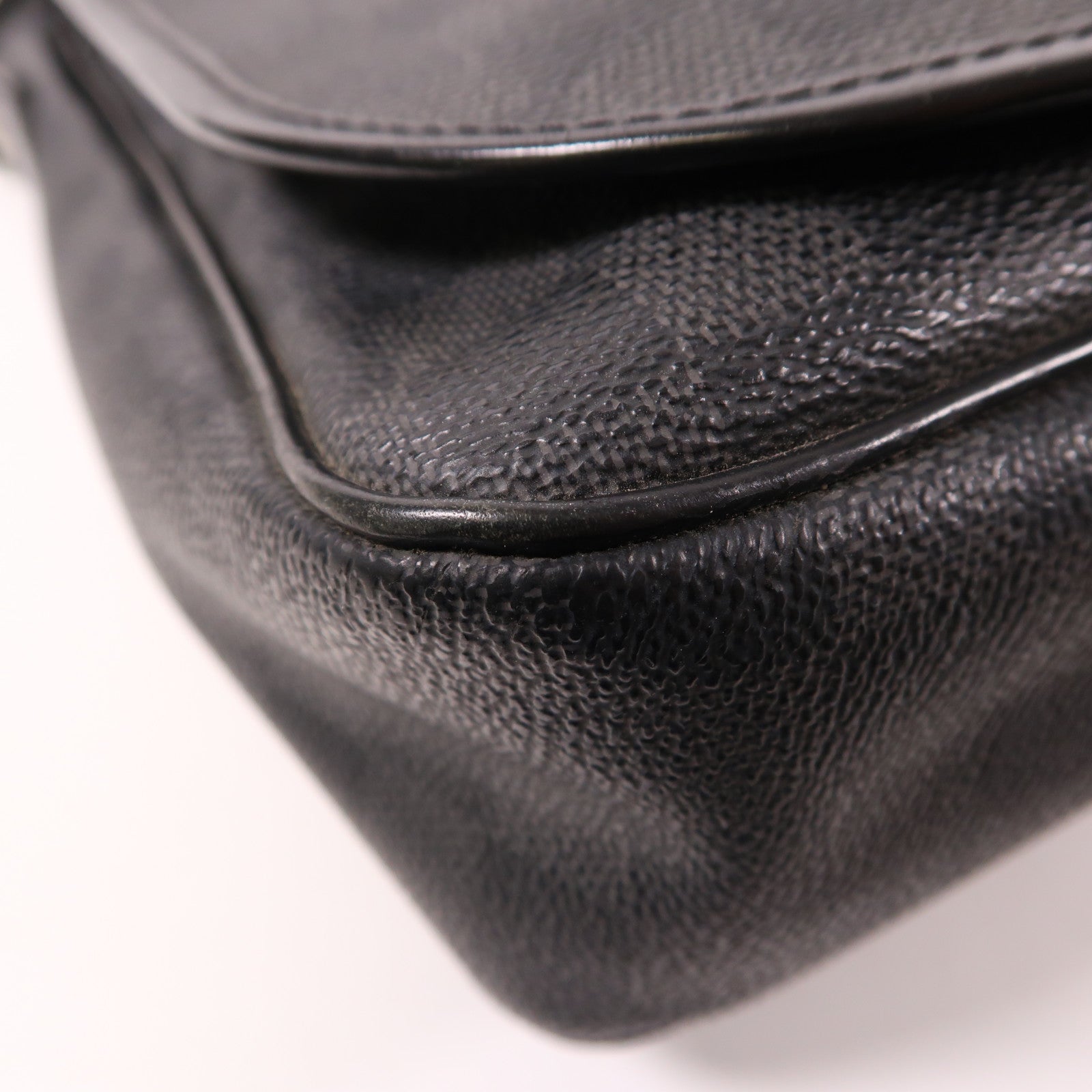 LOUIS VUITTON 【激減優惠】Damier Graphite Graphite Daniel銀扣肩背袋