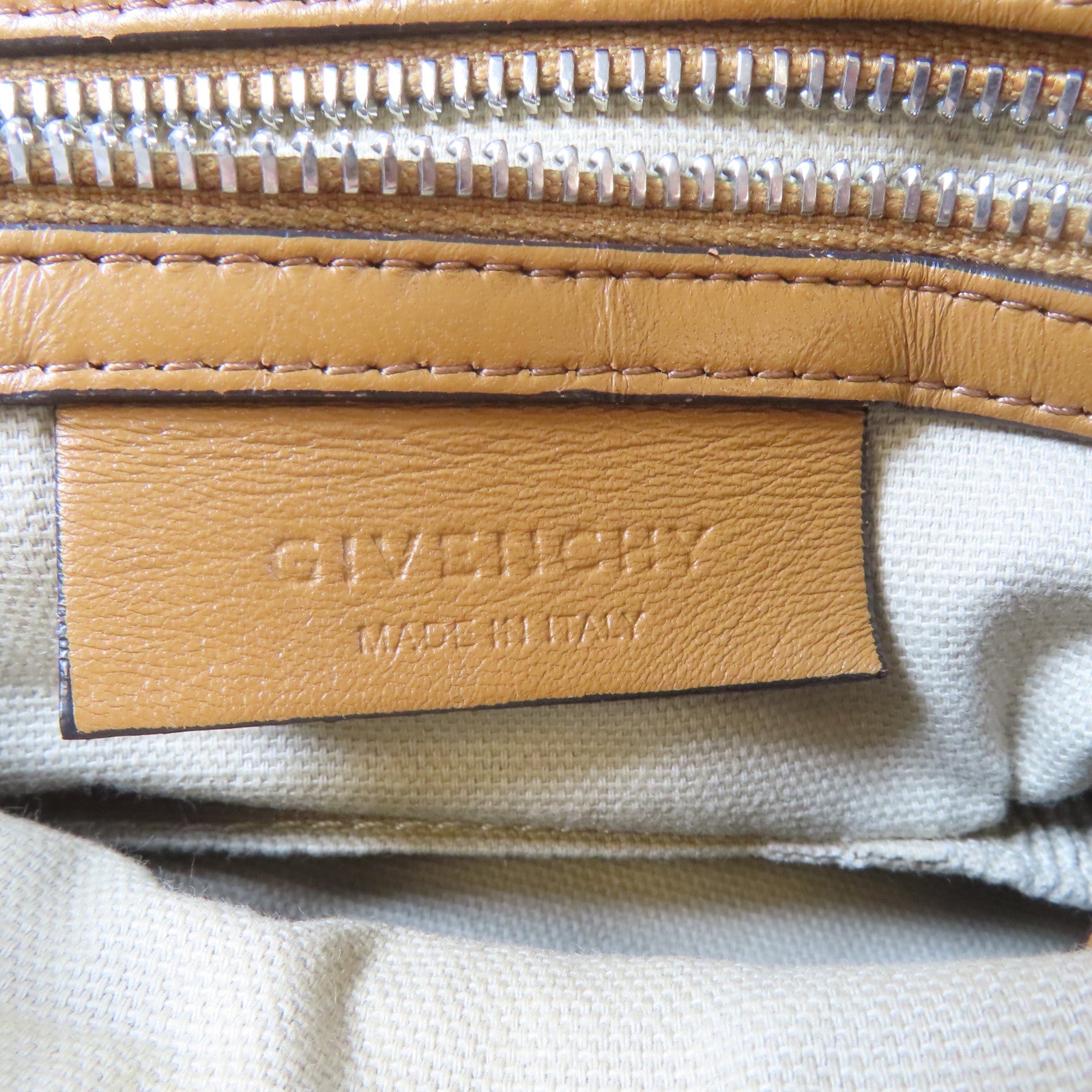 GIVENCHY 皮革Pandora銀扣手挽肩背兩用袋啡色