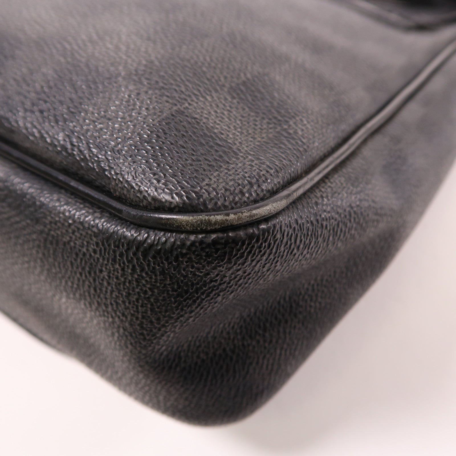 LOUIS VUITTON Damier Graphite Graphite Daniel銀扣肩背袋