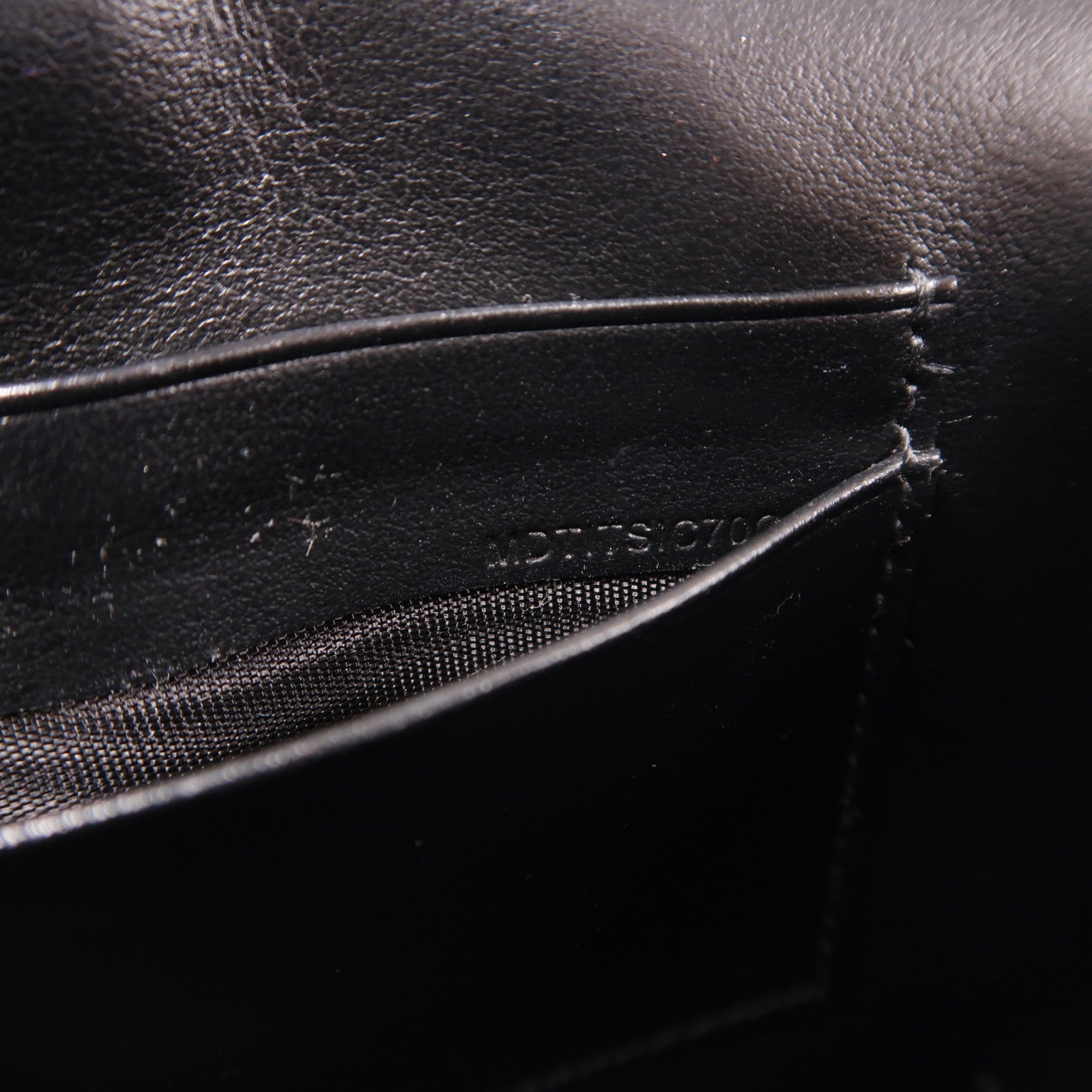 BURBERRY 皮革Shoulder Bag銀扣肩背袋