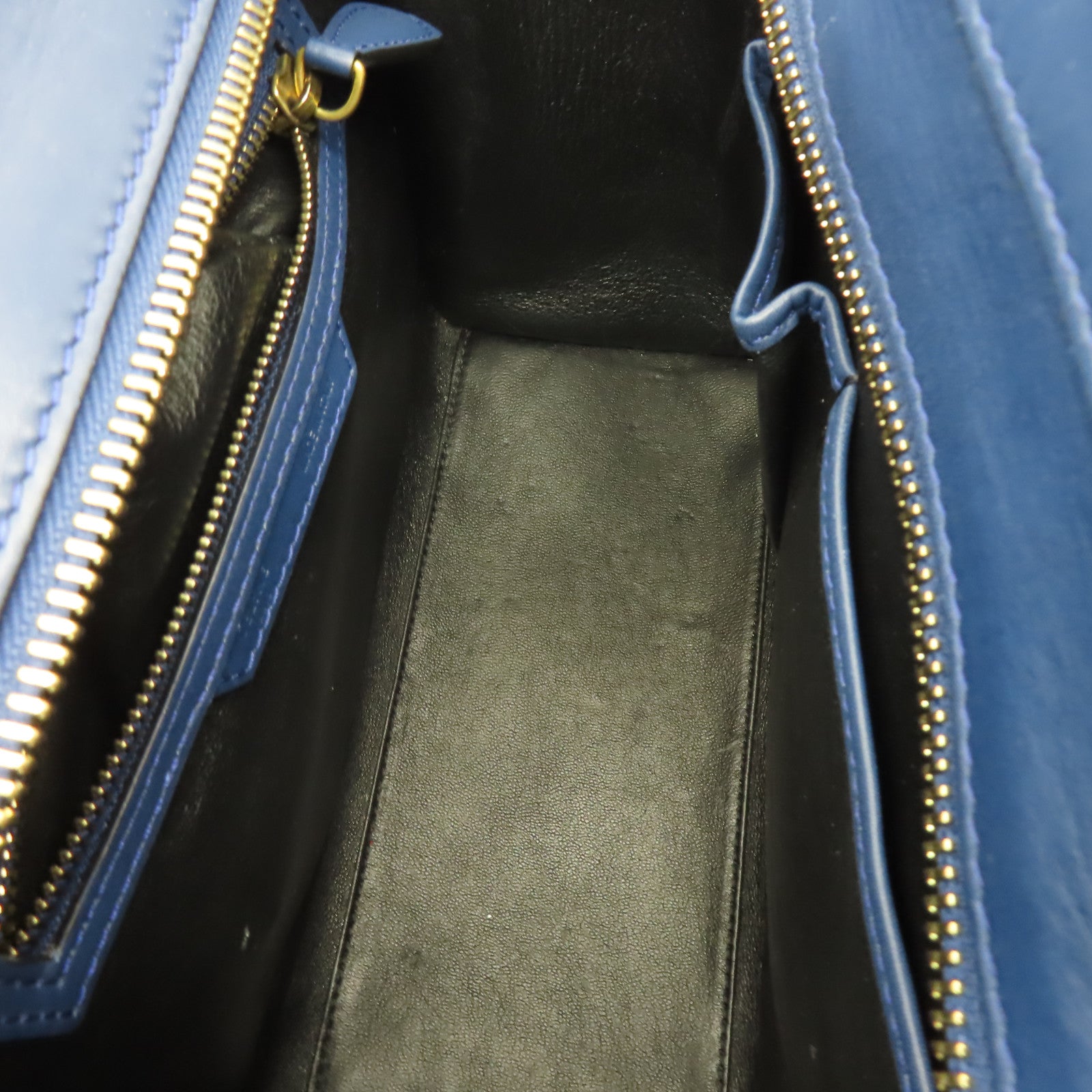 CELINE 【清倉大減價】牛皮皮革Micro Luggage金扣手挽袋藍色/黑色