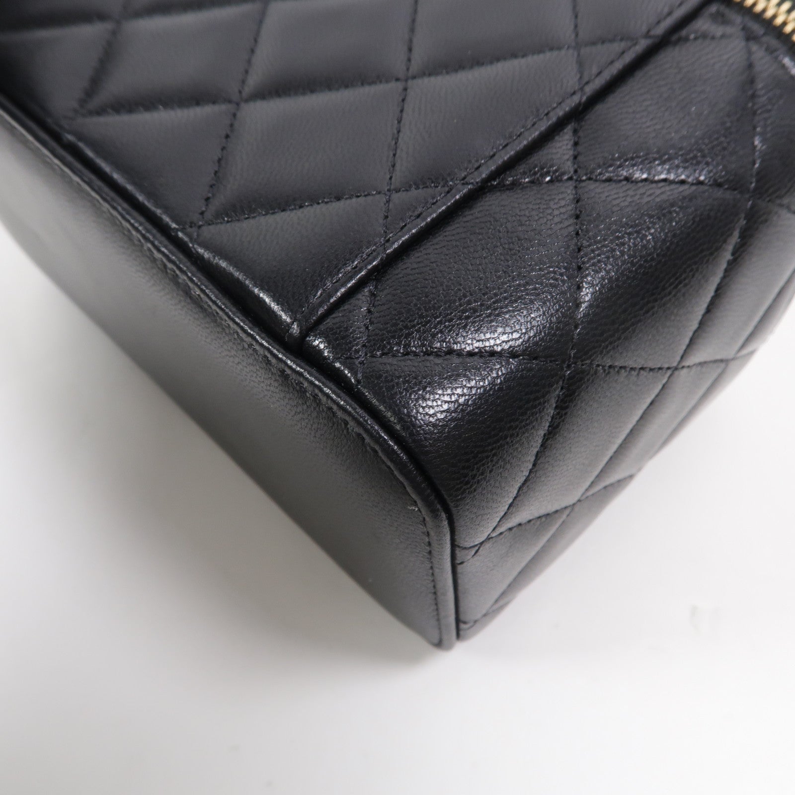 CHANEL 羊皮皮革Vanity Case鏈帶肩背袋