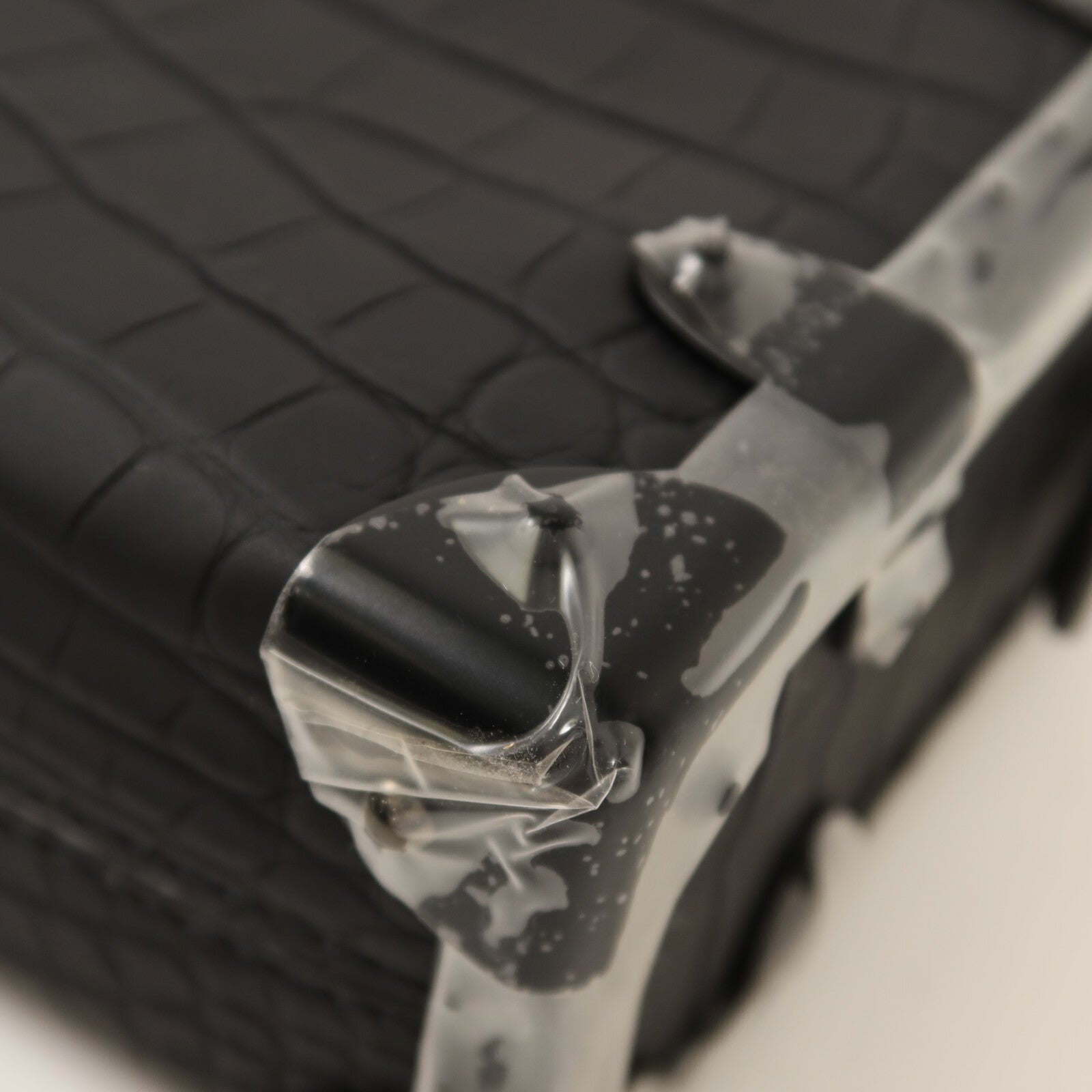 LOUIS VUITTON 鱷魚皮革Side Trunk PM手挽肩背兩用袋