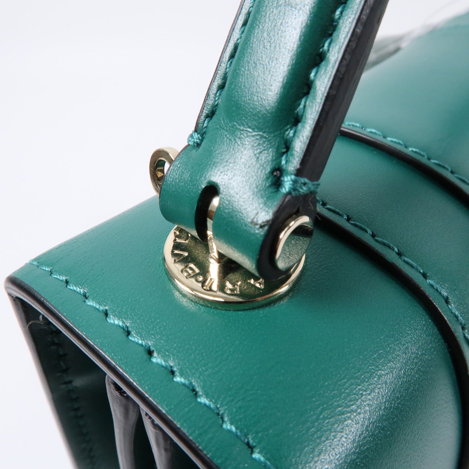 BVLGARI 牛皮皮革Serpenti Forever金扣鏈帶手挽肩背兩用袋