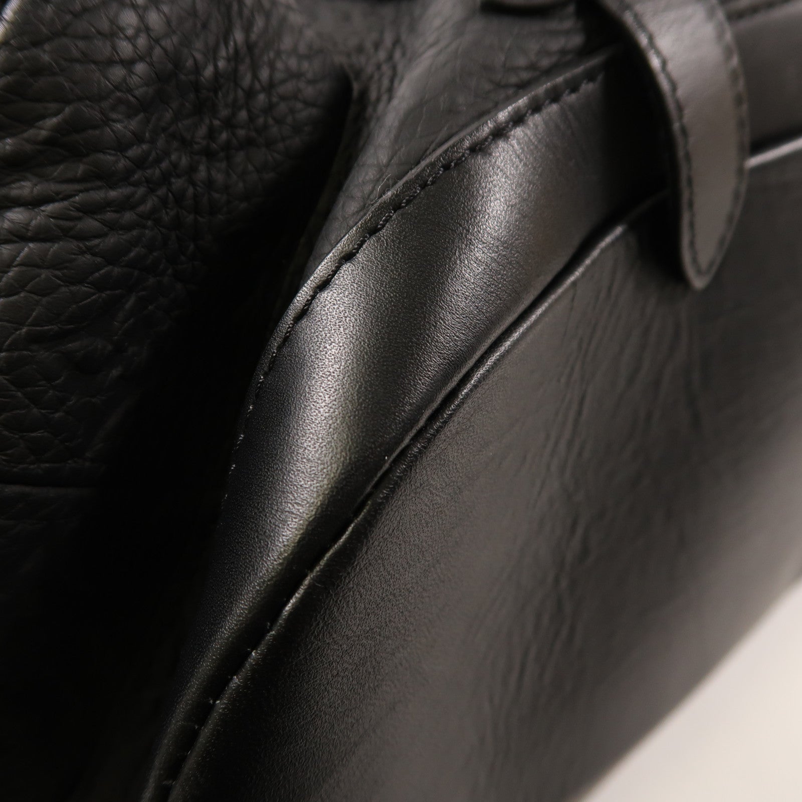 LOUIS VUITTON Monogram Taurillon Christopher GM背包