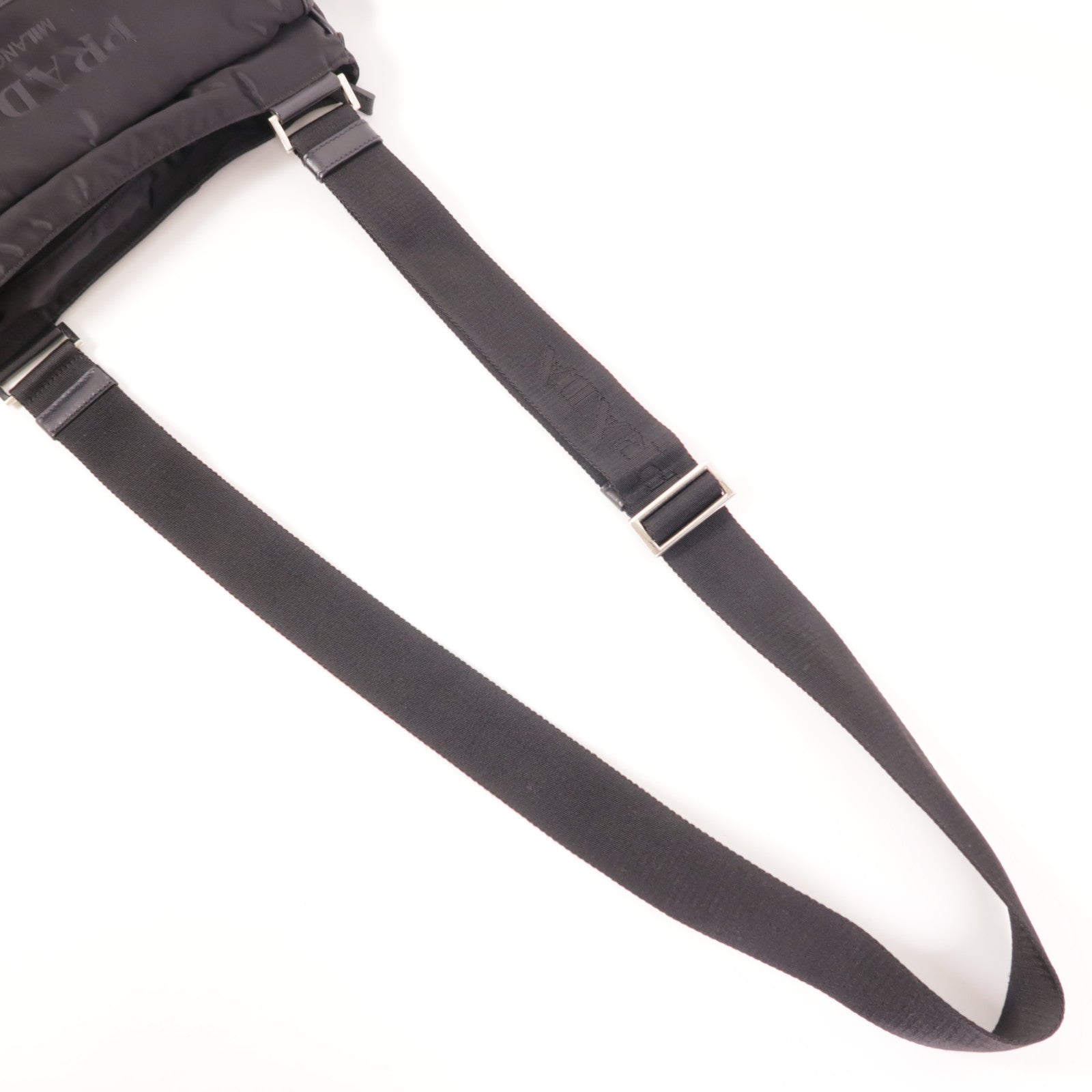 PRADA 尼龍Shoulder Bag銀扣肩背袋