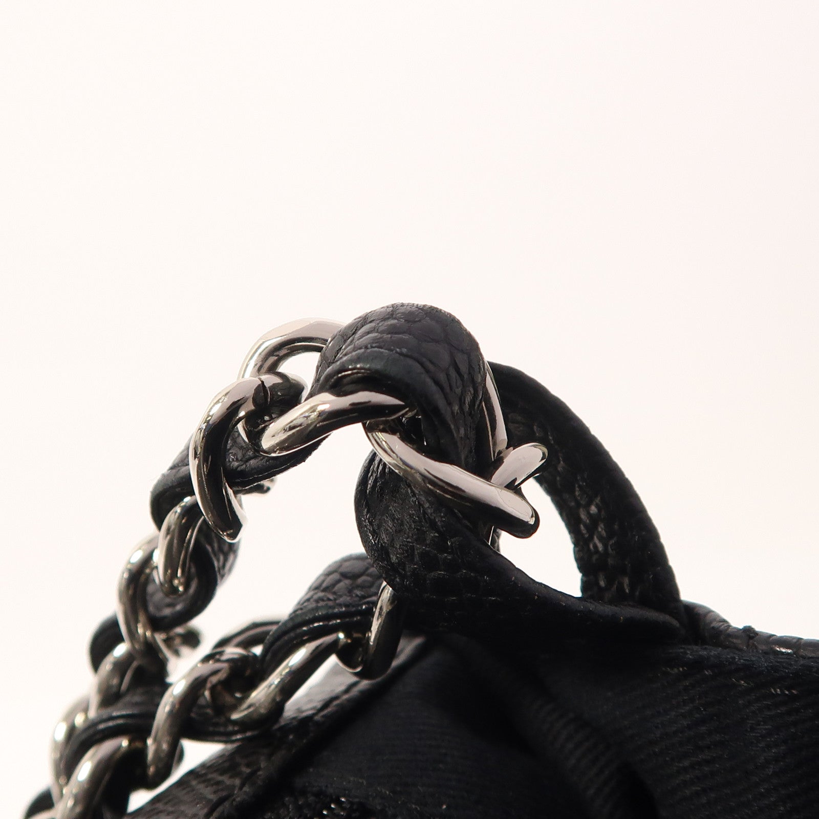 CHANEL 牛皮皮革Chain Shoulder銀扣鏈帶肩背袋