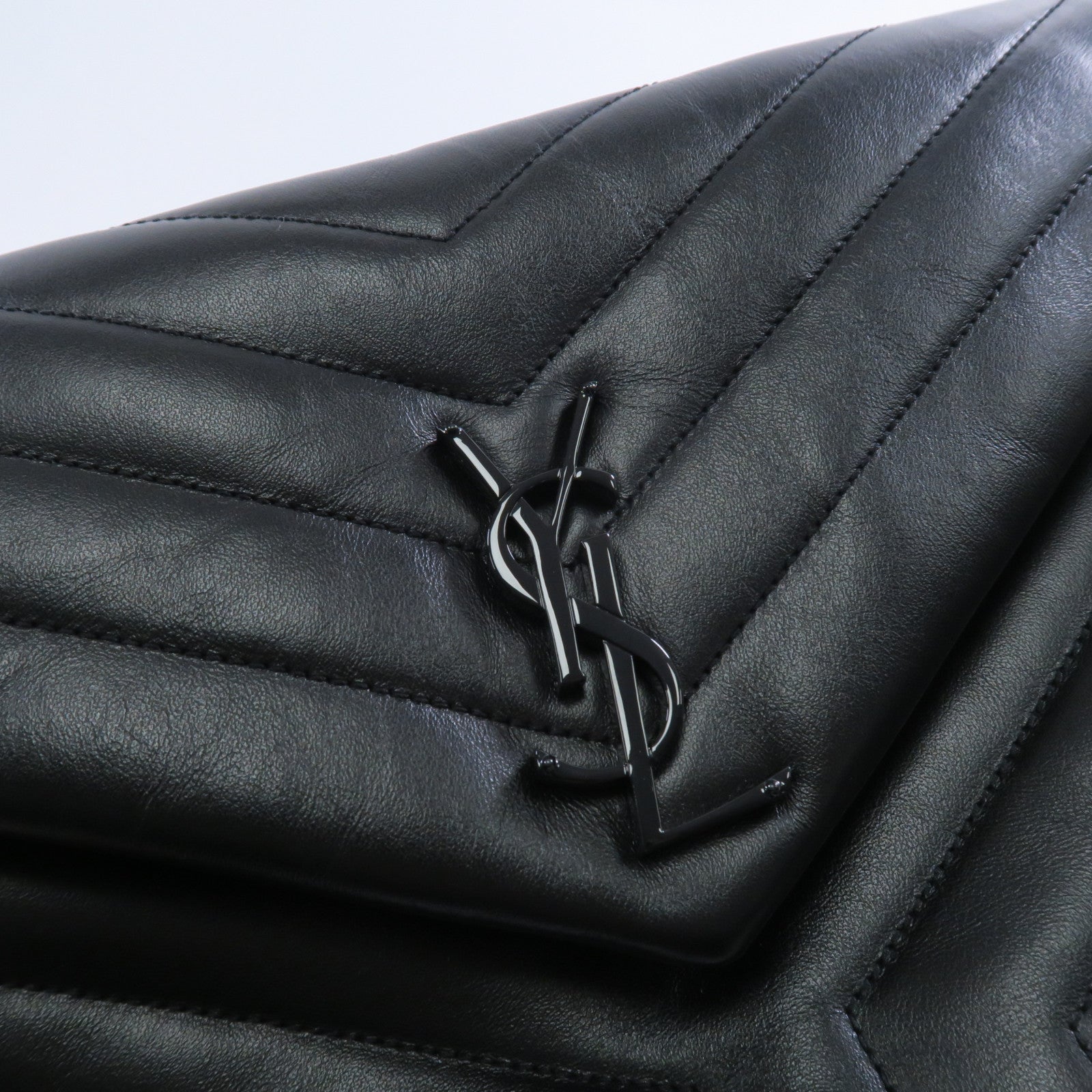 SAINT LAURENT 牛皮皮革LouLou MM黑扣/銀扣鏈帶肩背袋黑色