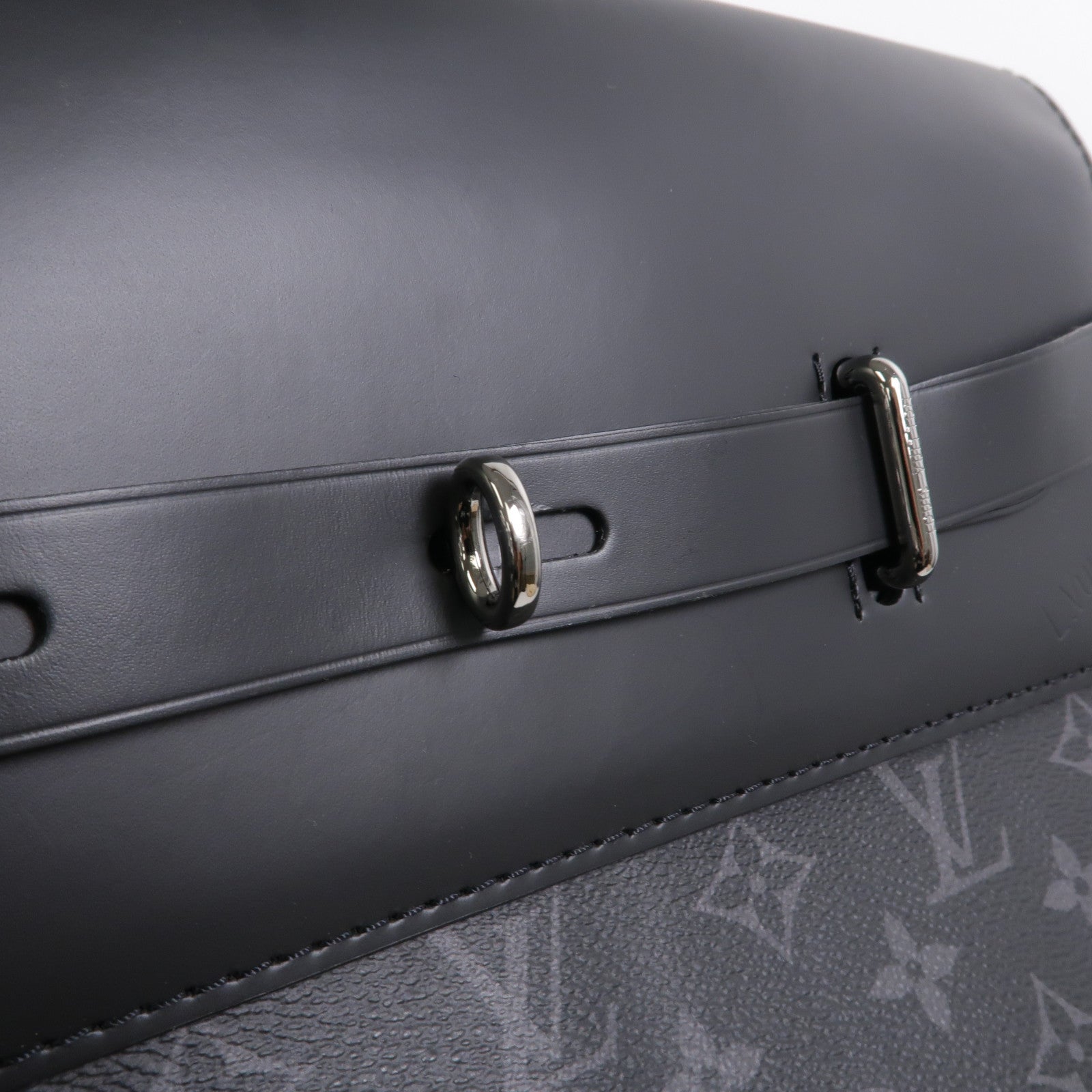 LOUIS VUITTON Monogram Eclipse Steamer背包