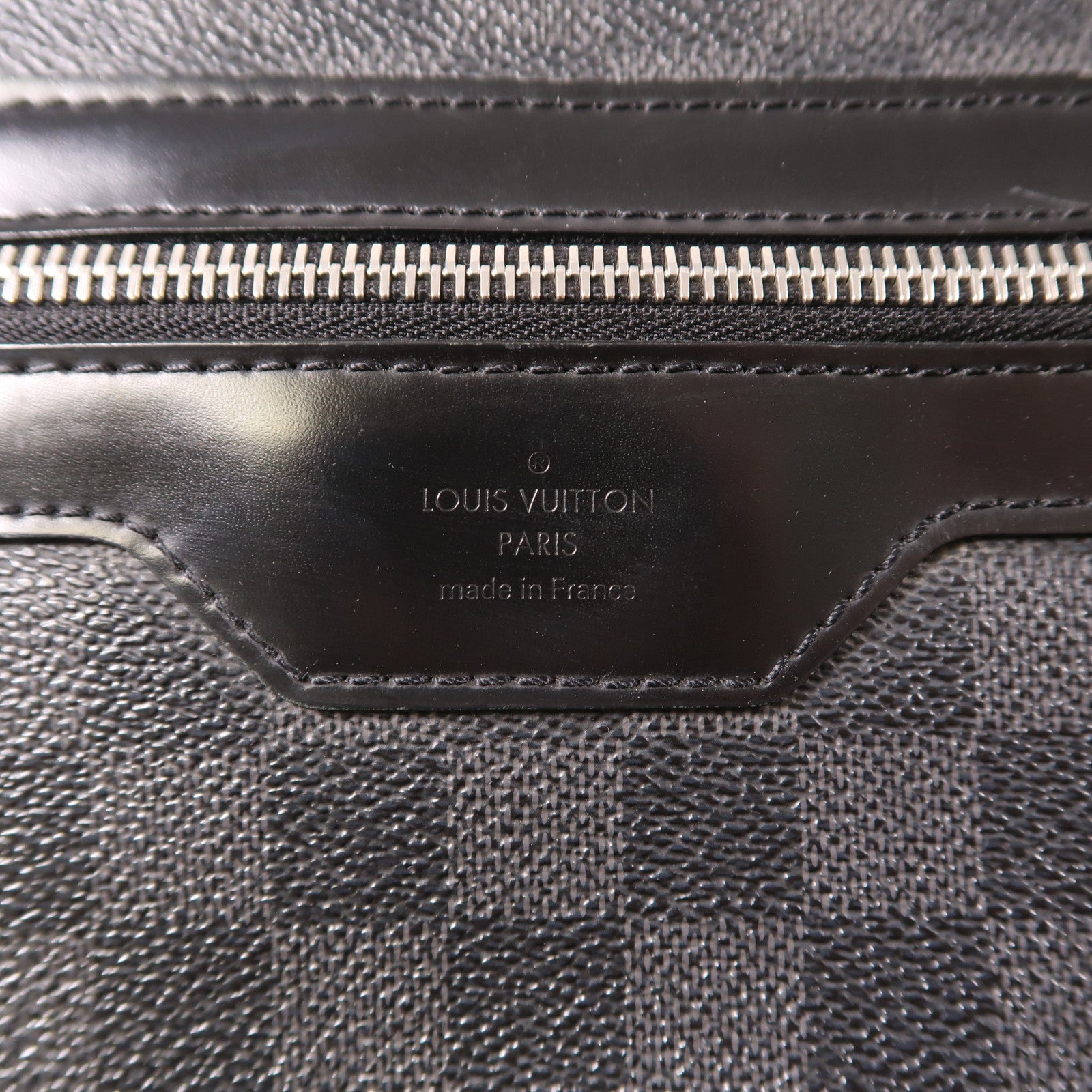 LOUIS VUITTON Damier Graphite Graphite Daniel銀扣肩背袋