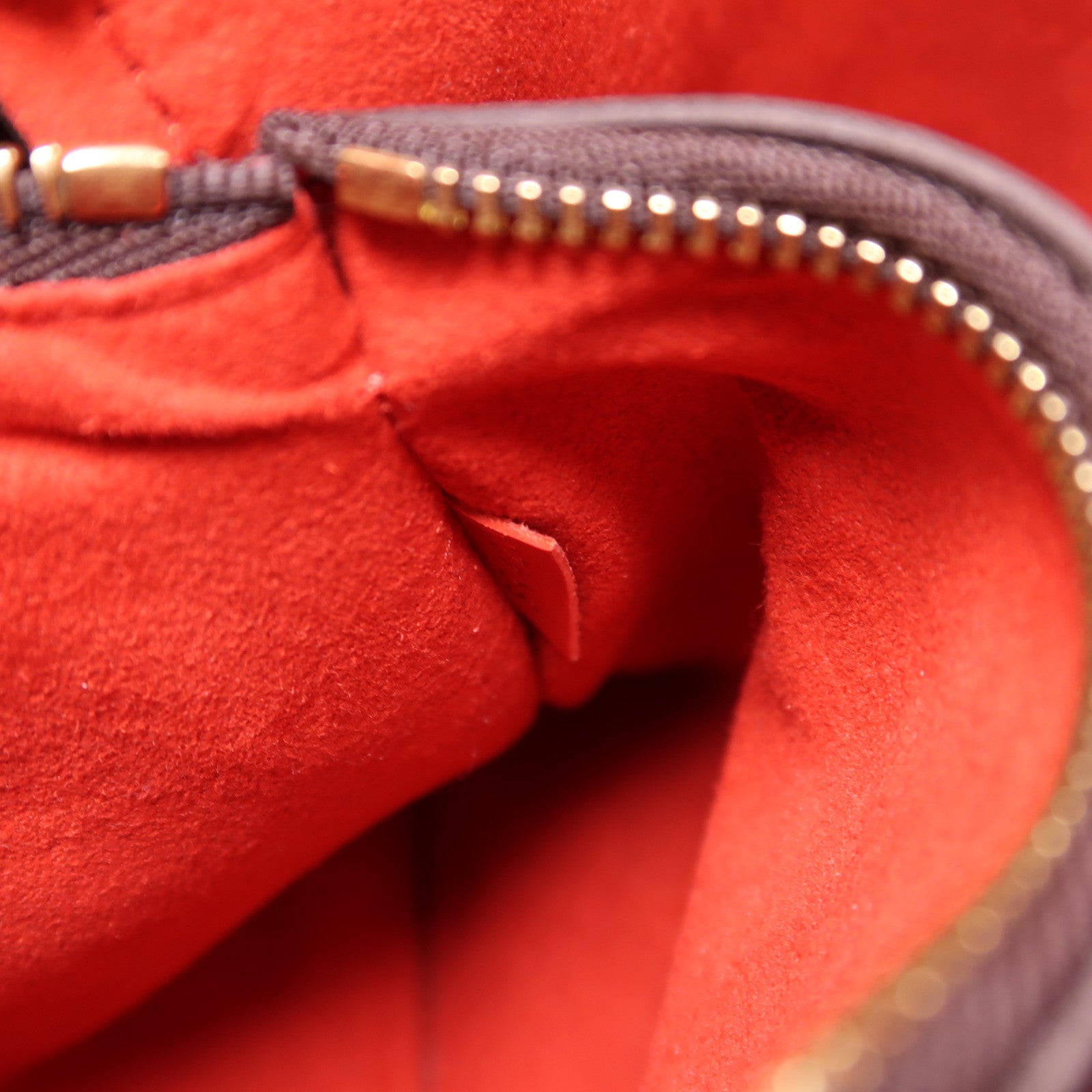 LOUIS VUITTON LV GHW Neo Noe MM Shoulder Bag M44021 Monogram Red