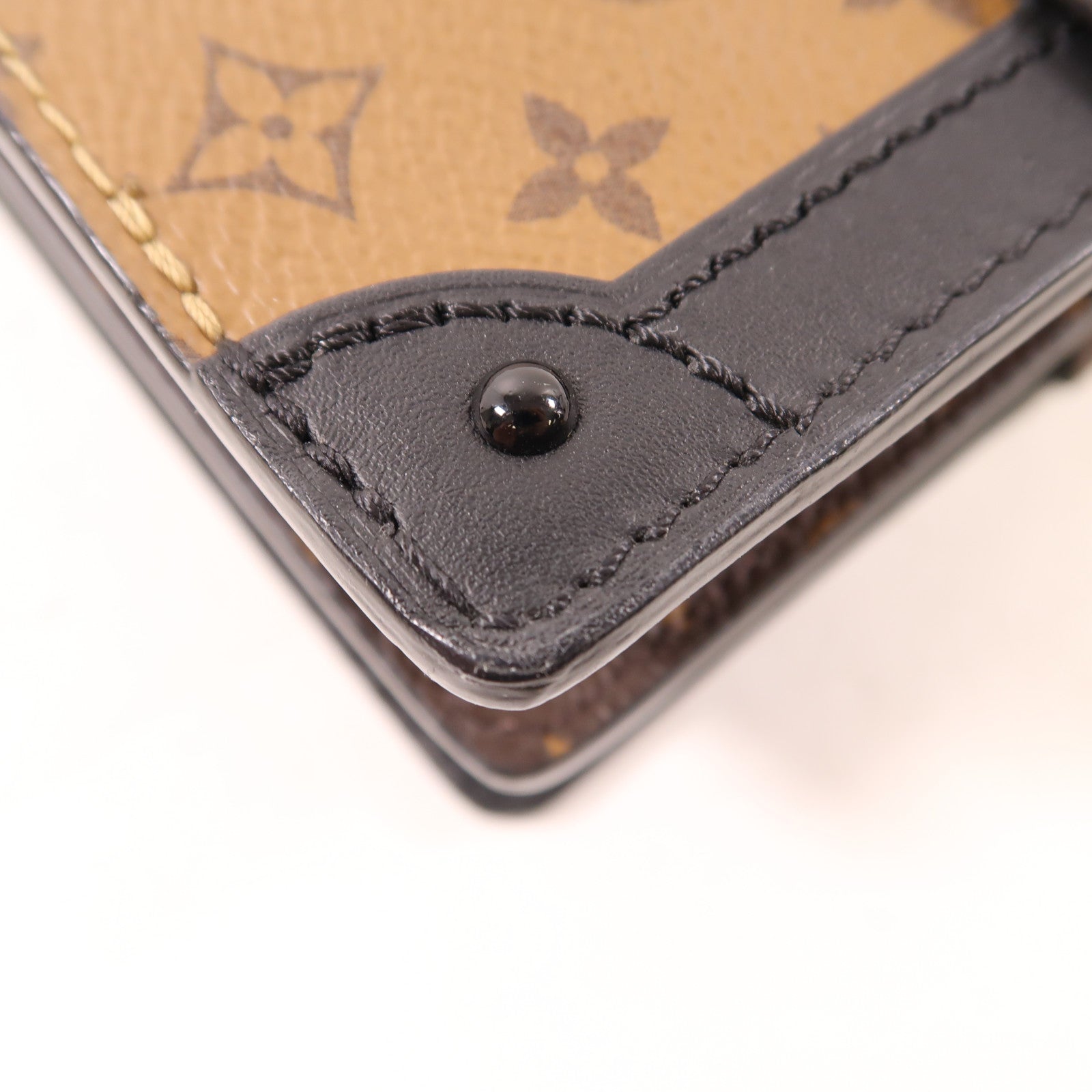 LOUIS VUITTON Monogram Reverse Trunk Clutch金扣肩背袋棕色