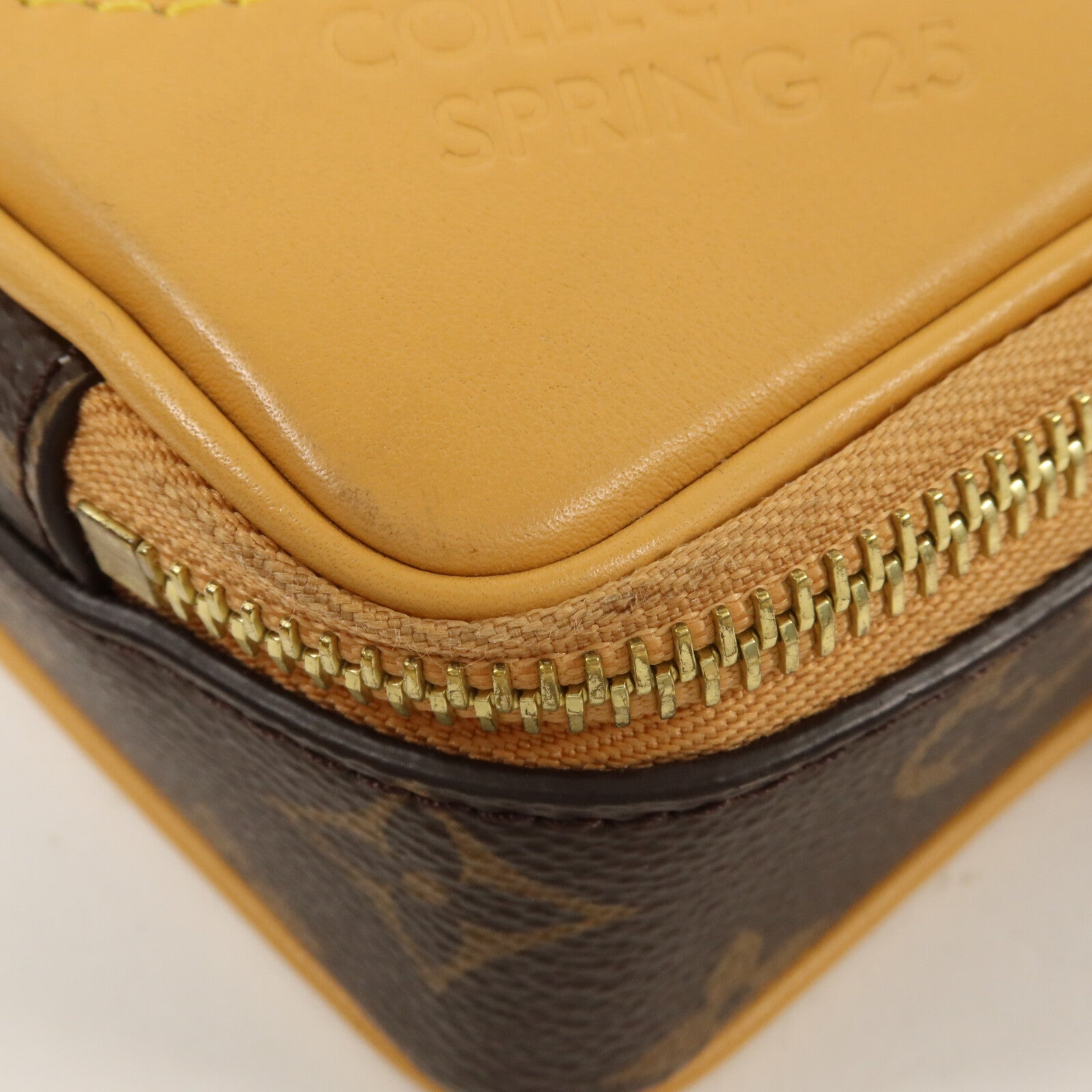 LOUIS VUITTON Monogram/牛皮皮革Baladeur Wearable Wallet肩背袋