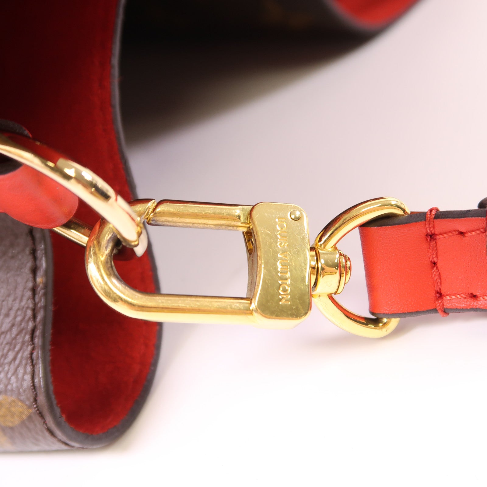 LOUIS VUITTON Monogram Neo Noe MM金扣肩背袋