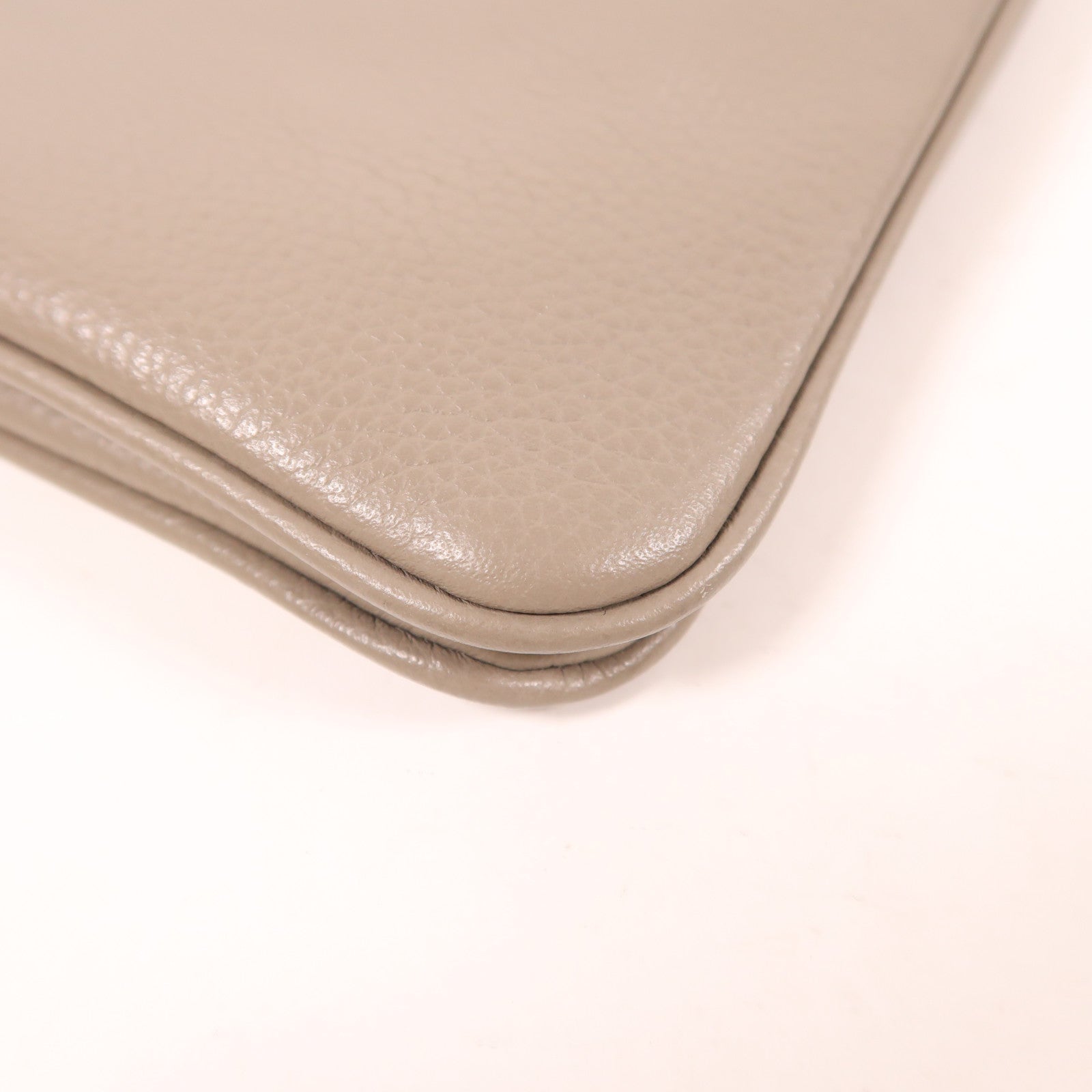 PRADA 牛皮皮革Shoulder Bag金扣肩背袋