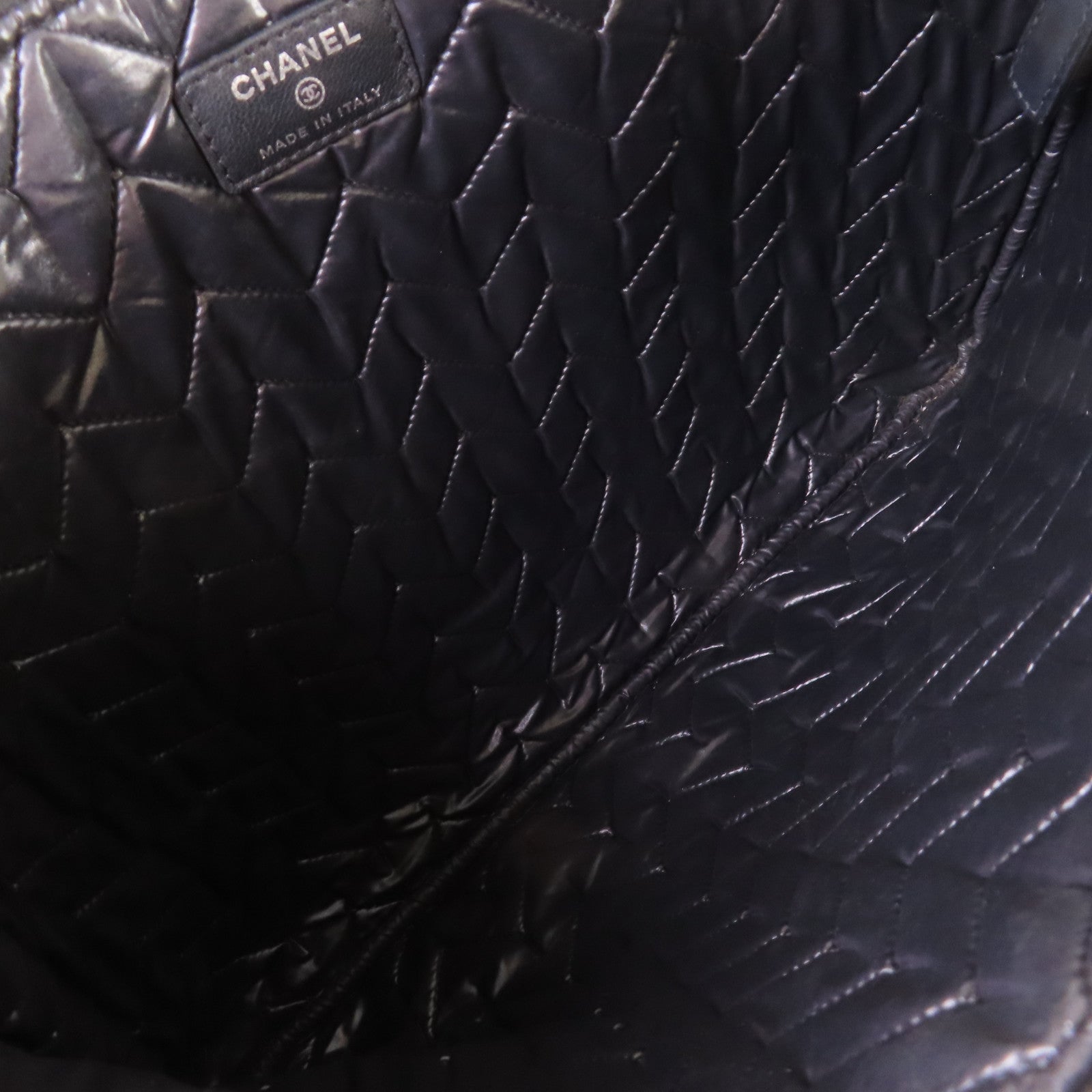 CHANEL 牛皮皮革Clutch銀扣手拿包黑色