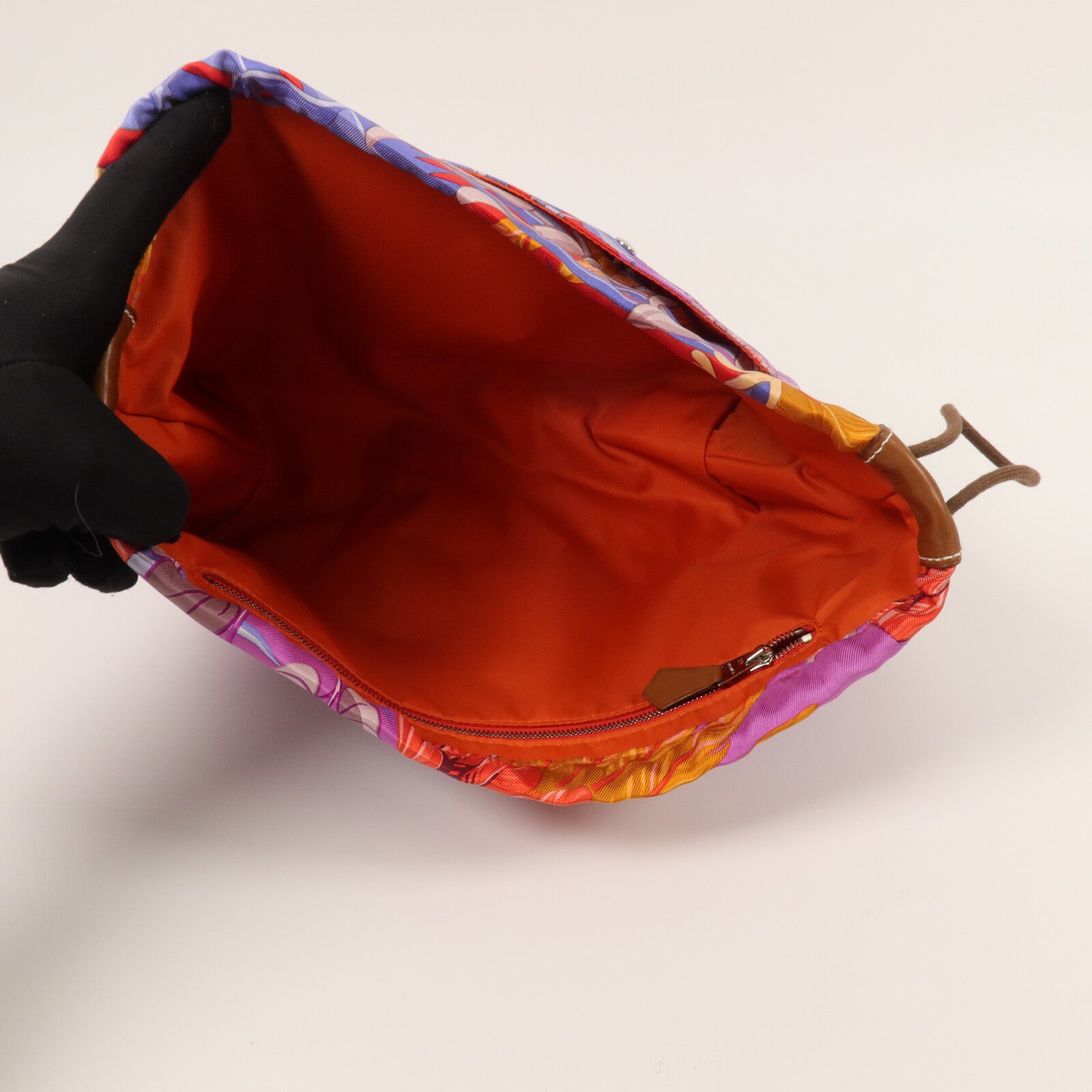 HERMES 絲質Trousse Fourbi手拿包