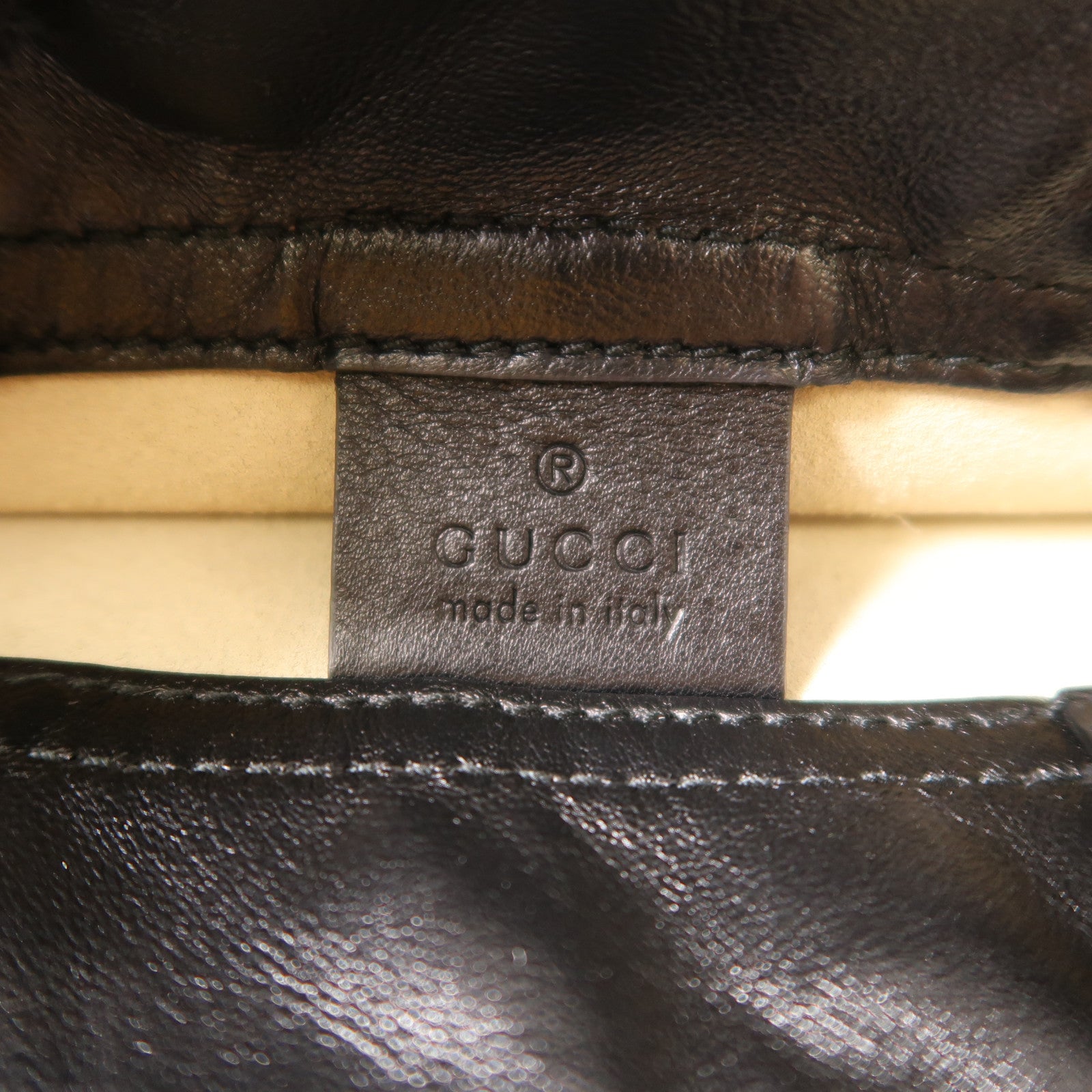 GUCCI 牛皮皮革GG Drawstring Backpack背包杏色