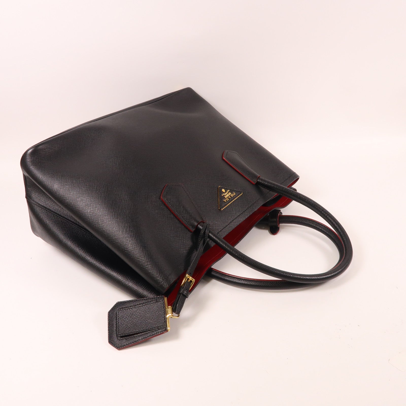 PRADA 牛皮皮革Hand Bag金扣手挽袋黑色