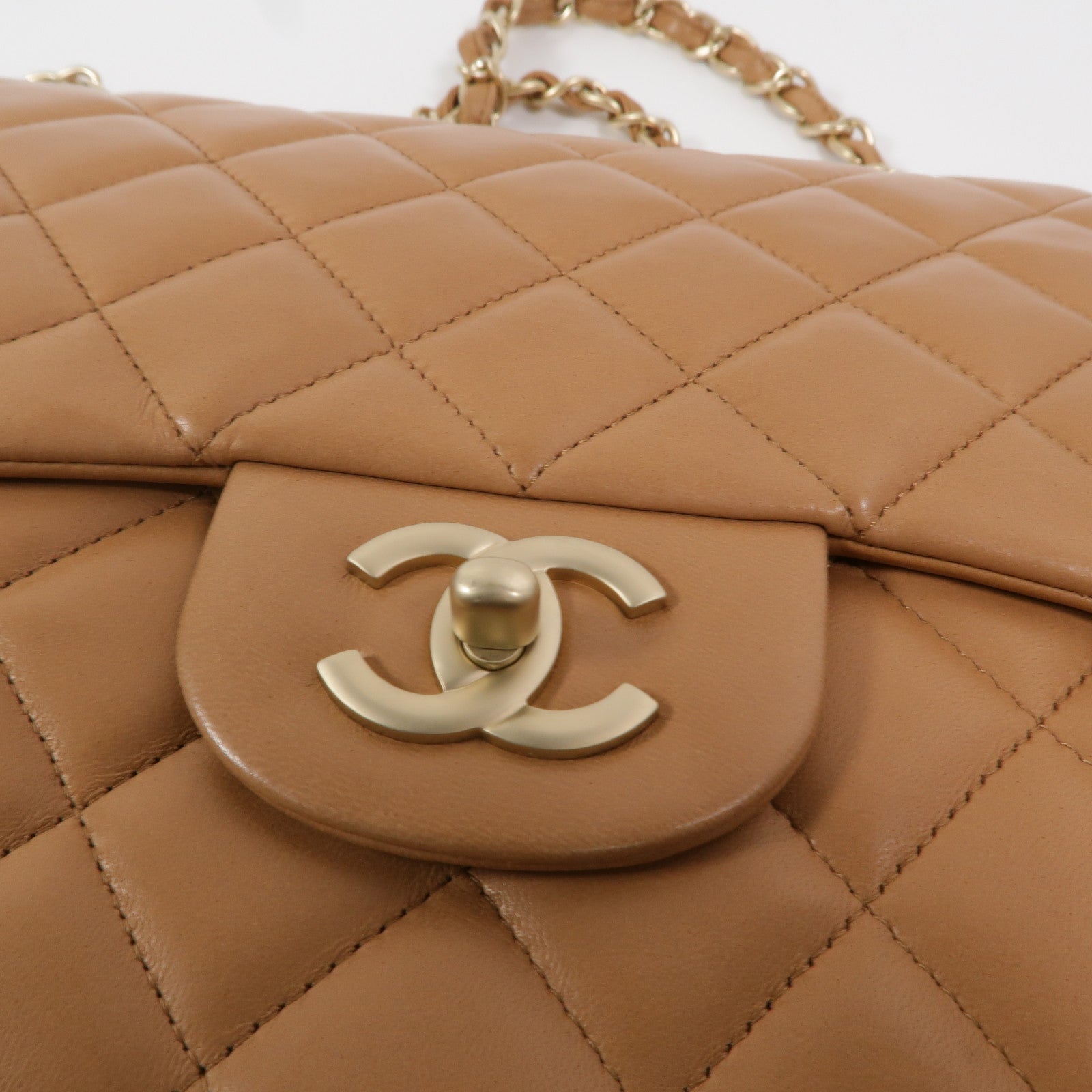 CHANEL 羊皮皮革Classic Jumbo鏈帶肩背袋
