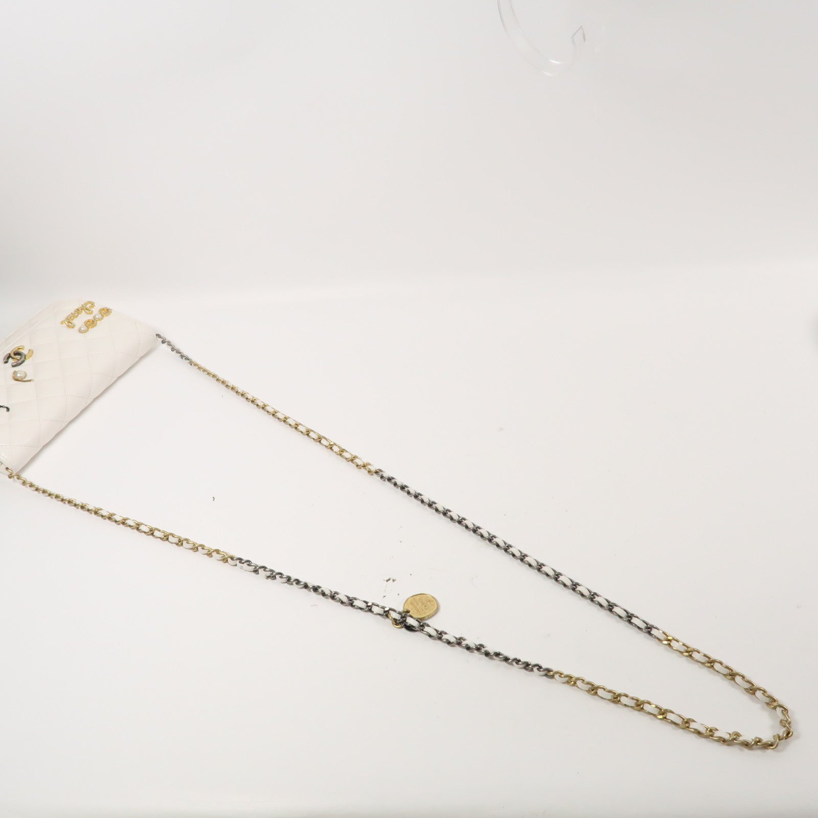 CHANEL 菱格羊皮皮革Wallet On Chain金扣/銀扣鏈帶肩背袋白色
