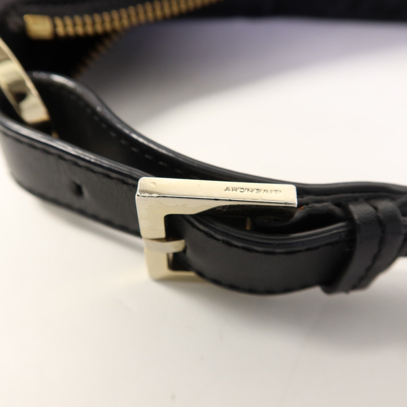 GIVENCHY 帆布Shoulder Bag金扣肩背袋