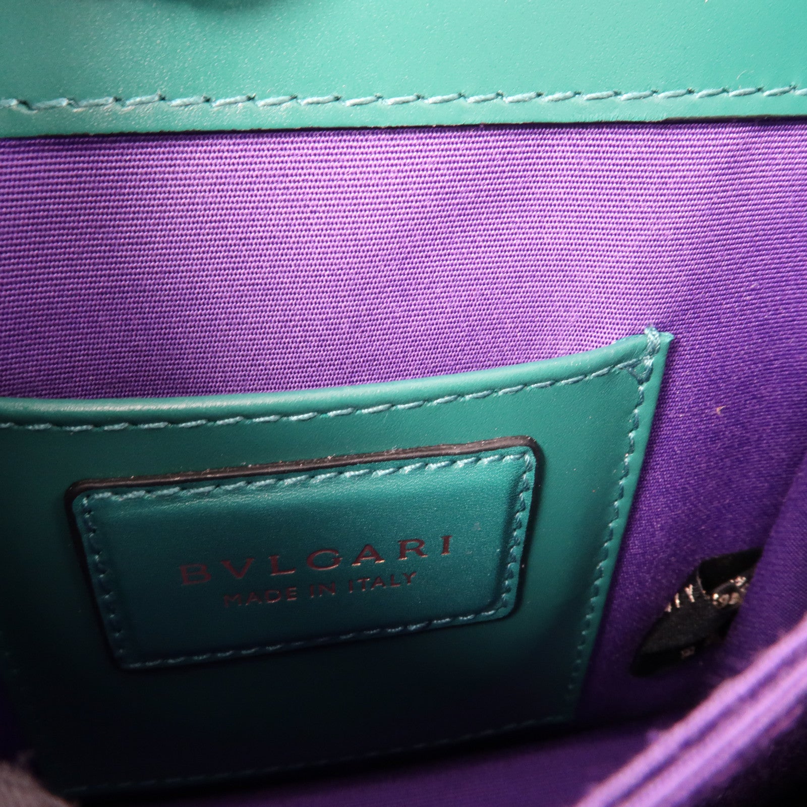 BVLGARI 牛皮皮革Serpenti Forever金扣鏈帶手挽肩背兩用袋