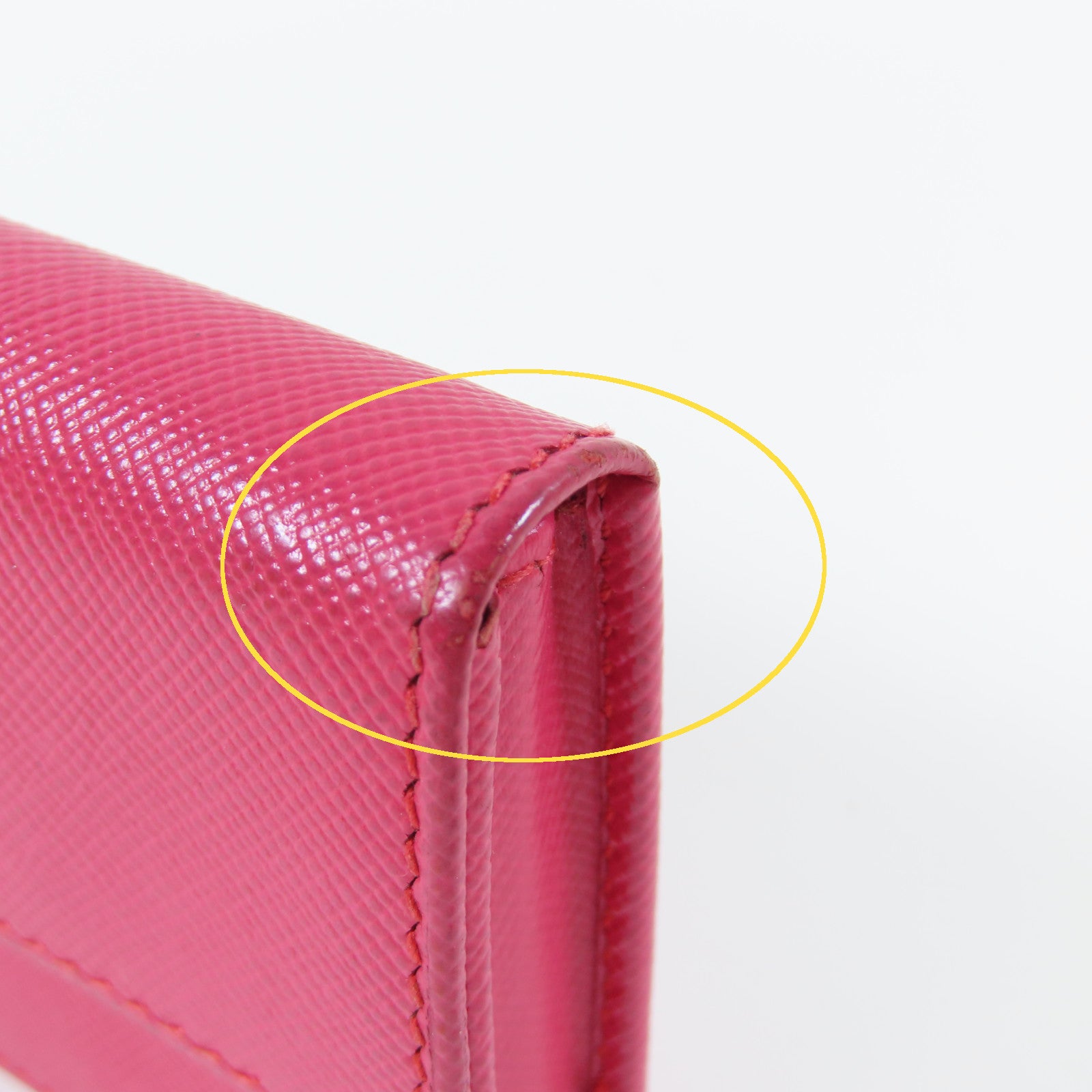 PRADA Saffiano皮革Card Case金扣卡片套桃紅色