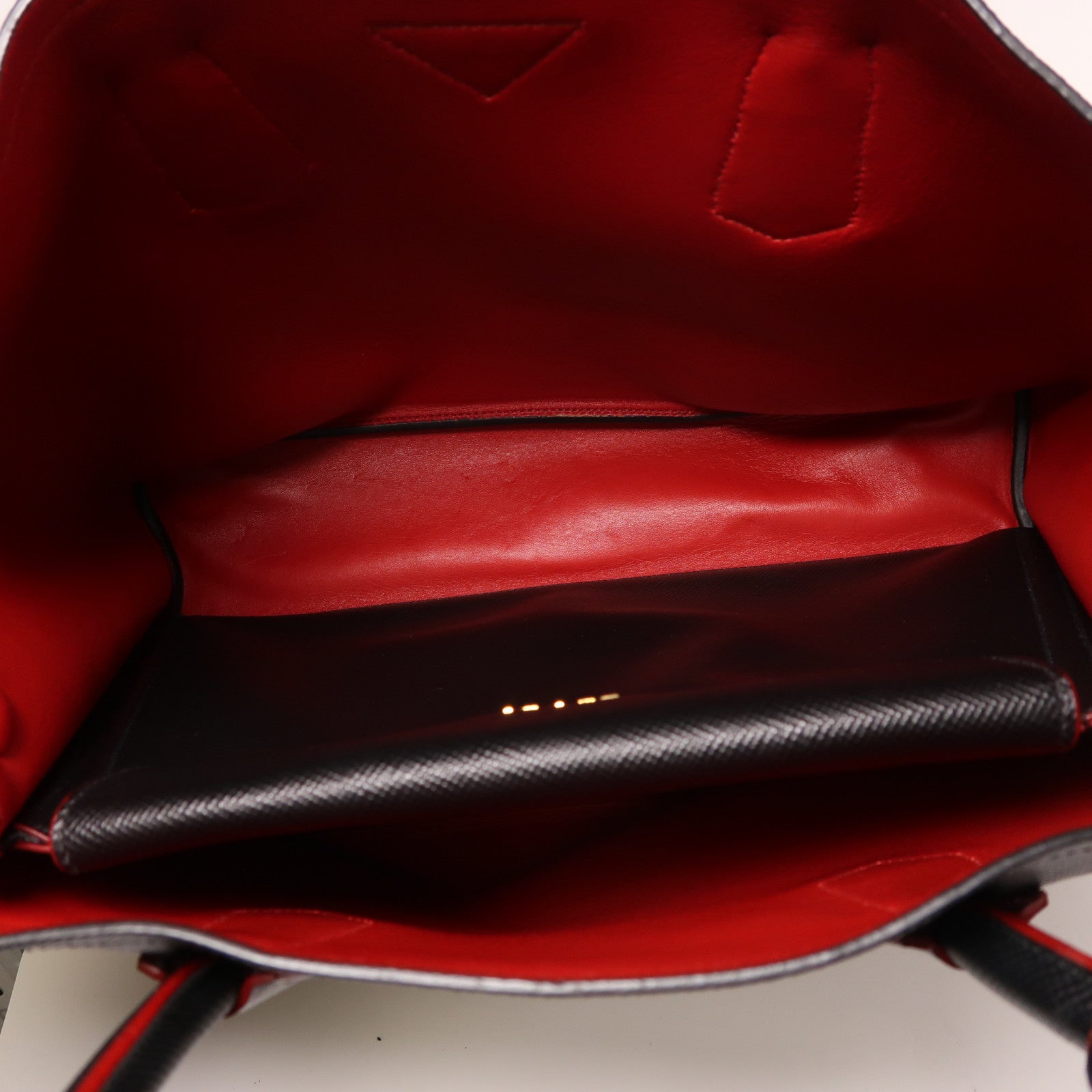 PRADA 牛皮皮革Hand Bag金扣手挽袋黑色
