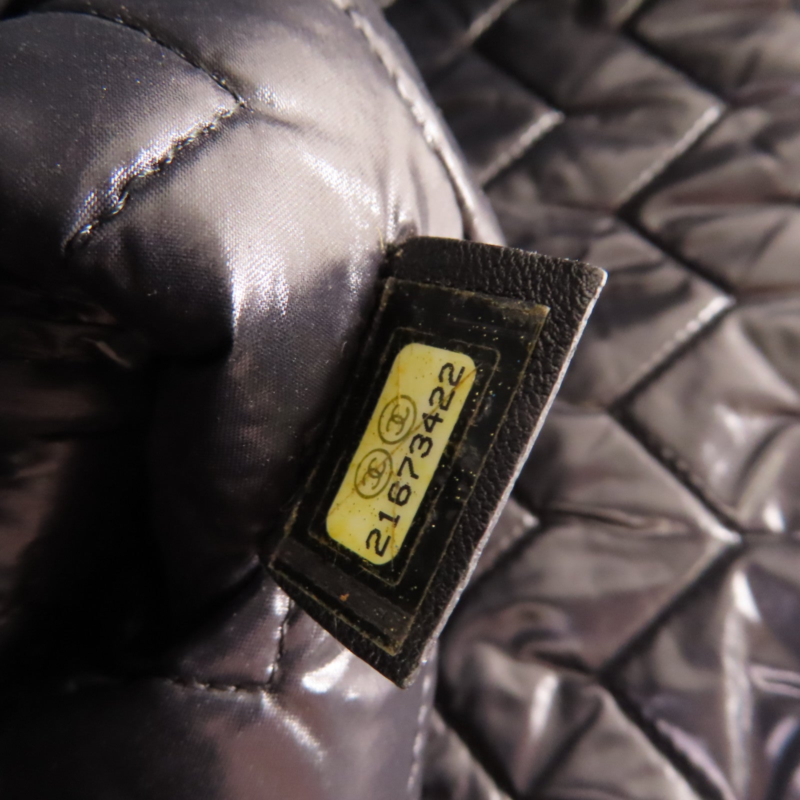 CHANEL 牛皮皮革Clutch銀扣手拿包黑色
