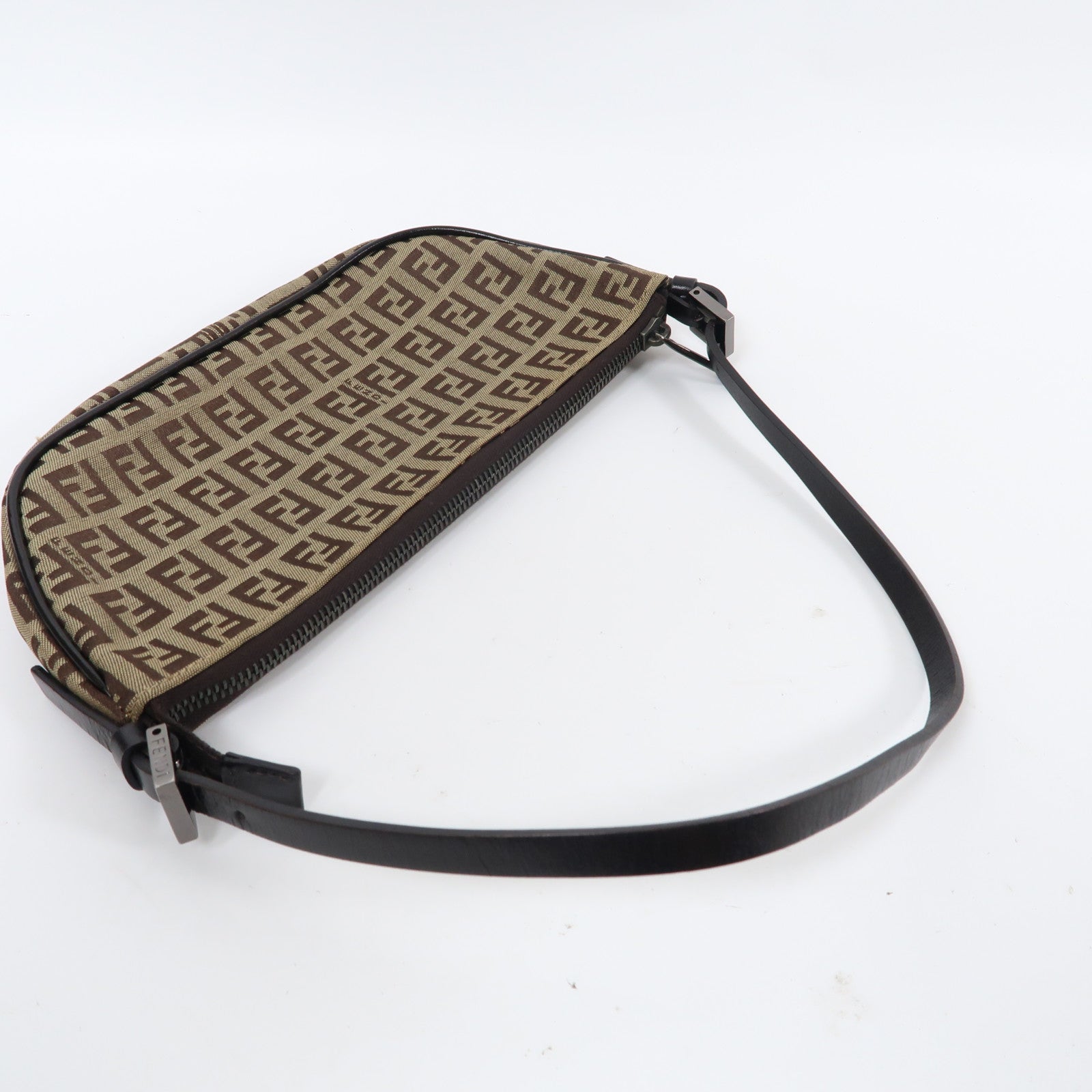 FENDI 帆布Shoulder Bag銀扣肩背袋啡色