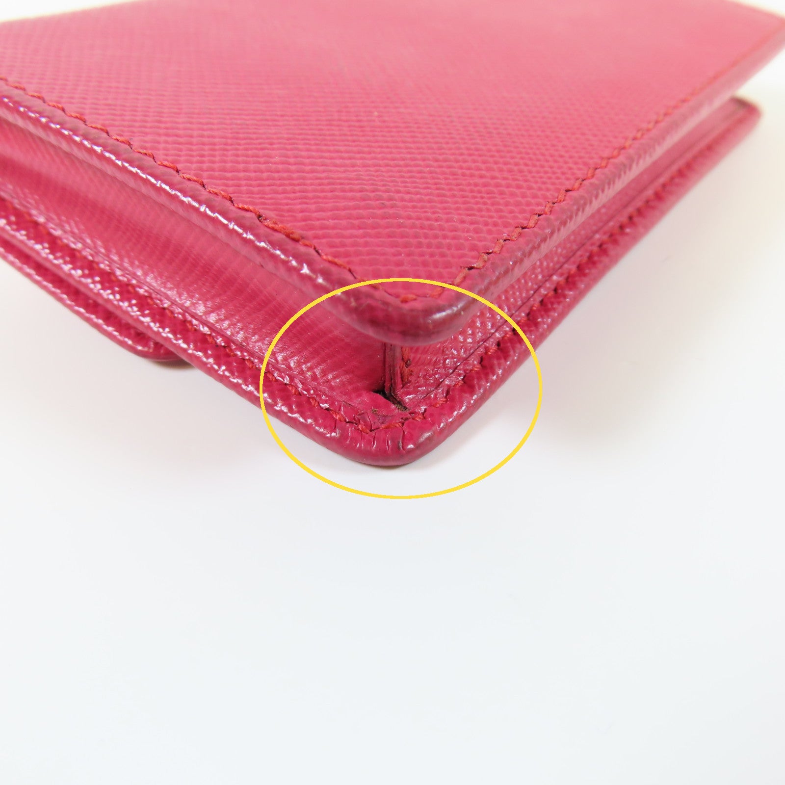 PRADA Saffiano皮革Card Case金扣卡片套桃紅色