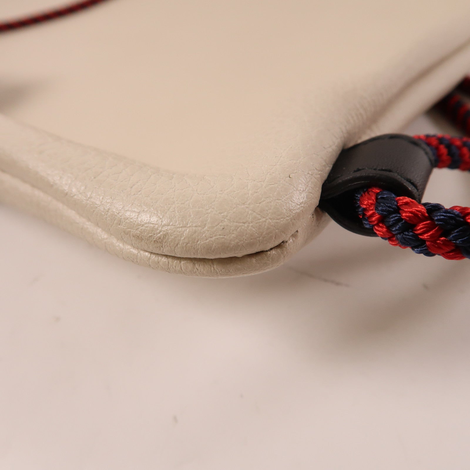 GUCCI 牛皮皮革GG Drawstring Backpack背包杏色