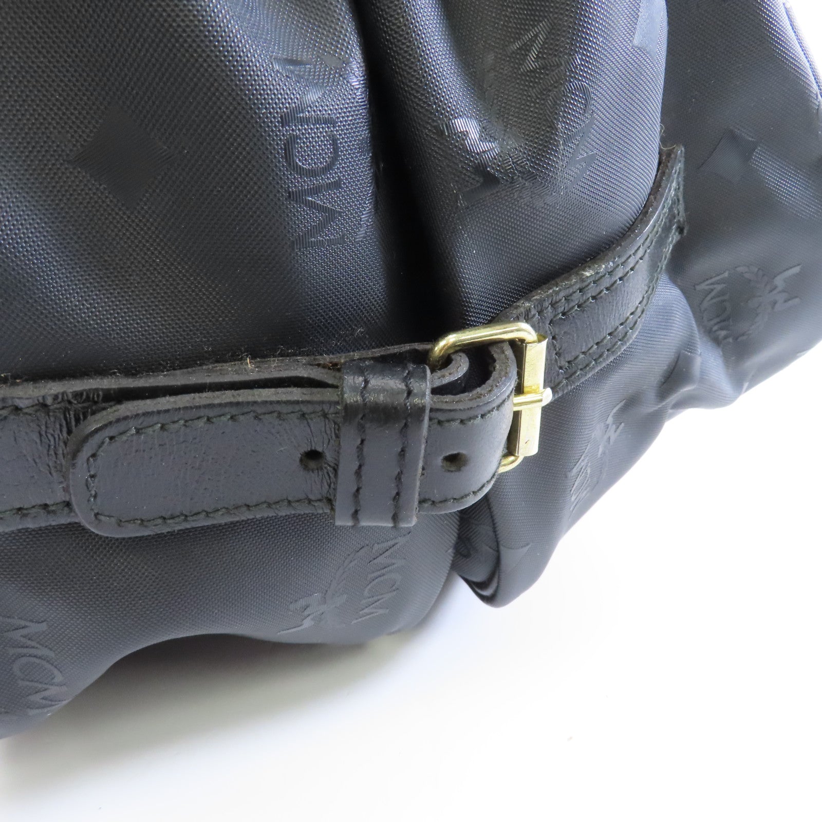 MCM 塗層帆布Shoulder Bag金扣肩背袋黑色