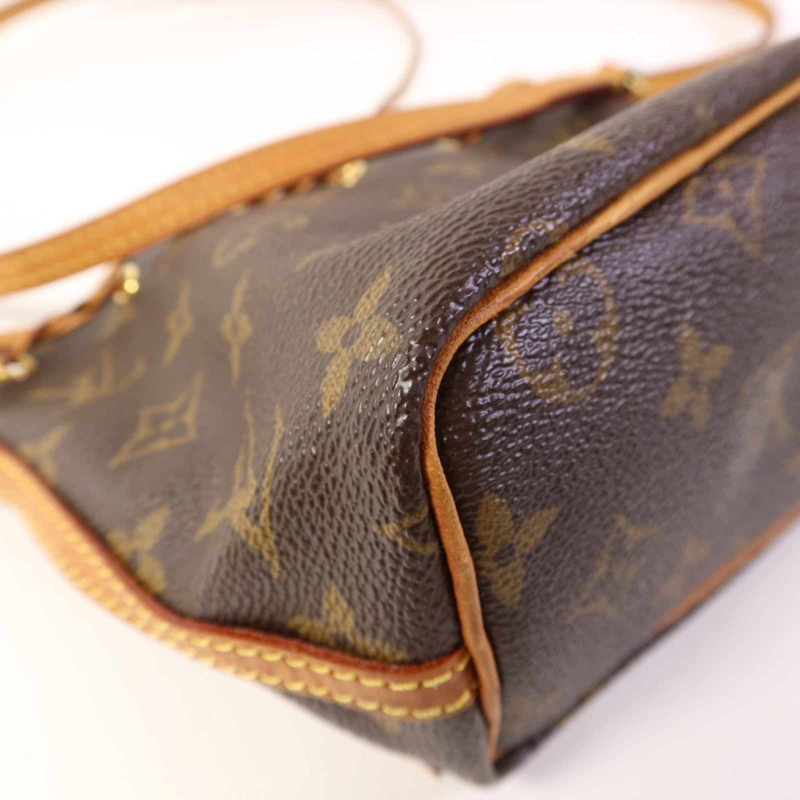 LOUIS VUITTON Monogram Nano Noe金扣肩背袋