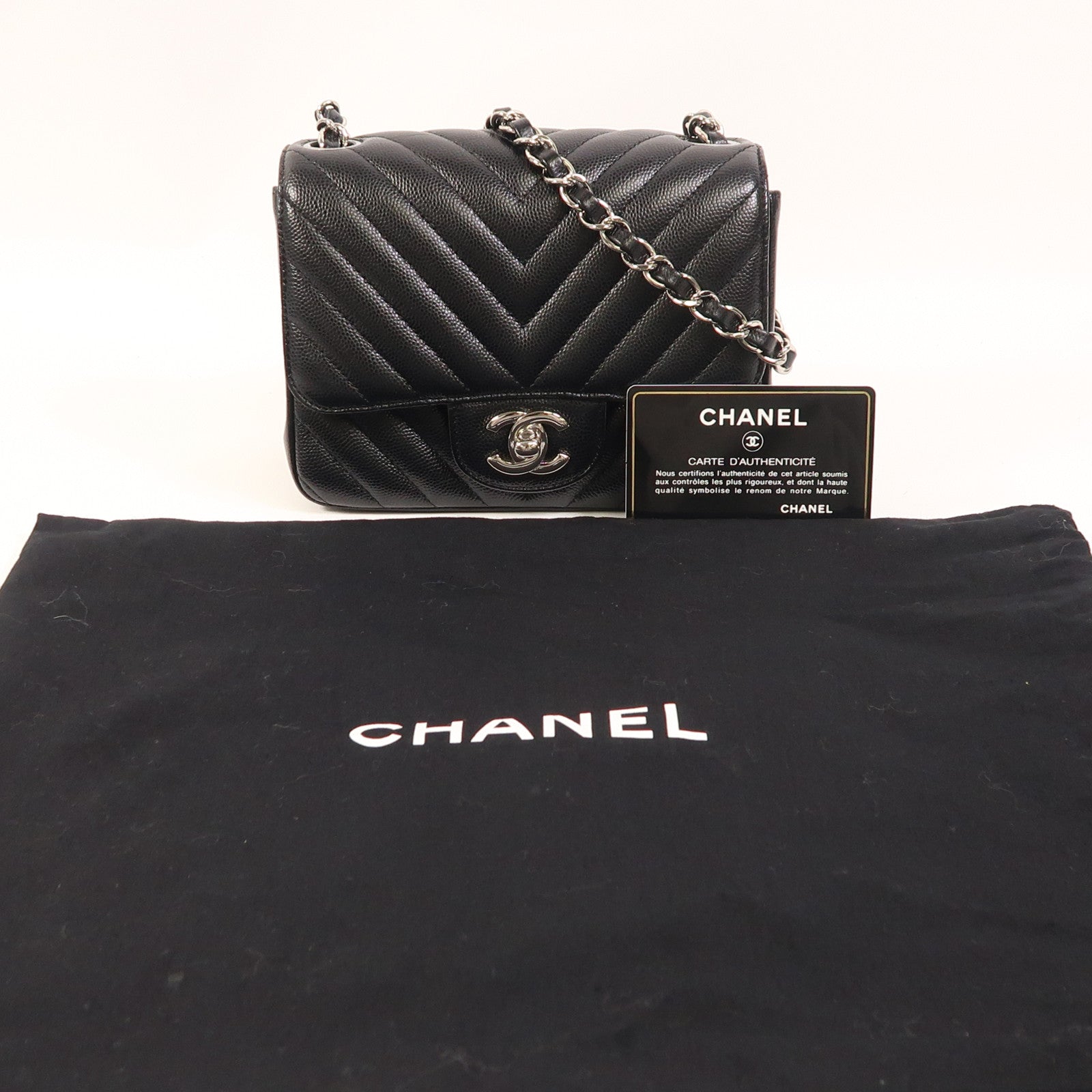 CHANEL 牛皮皮革Mini Classic 17銀扣鏈帶肩背袋